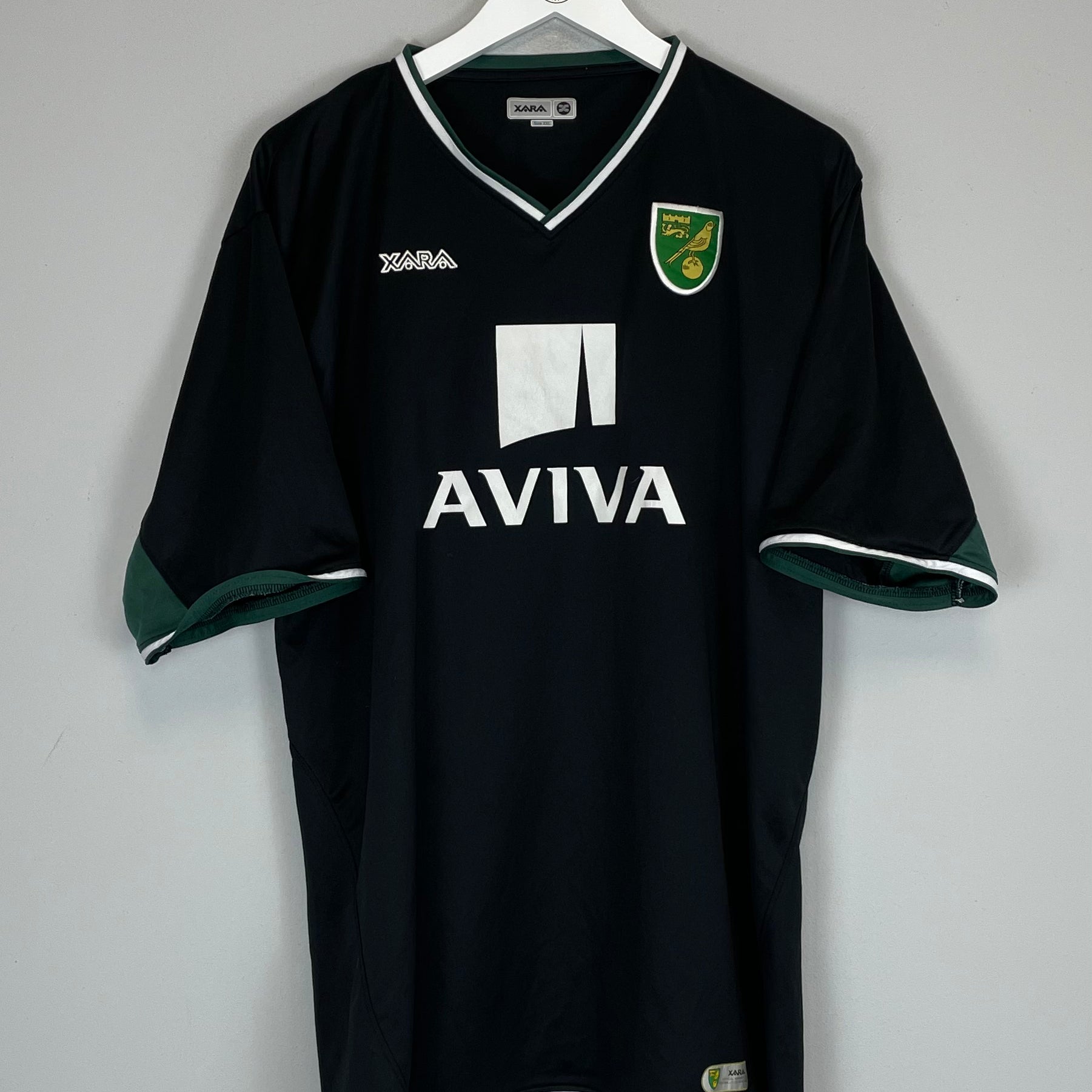 Shop 2008/09 NORWICH CITY AWAY SHIRT (XXL) XARA, classic football shirts, vintage football shirts & retro soccer jerseys at Cult Kits