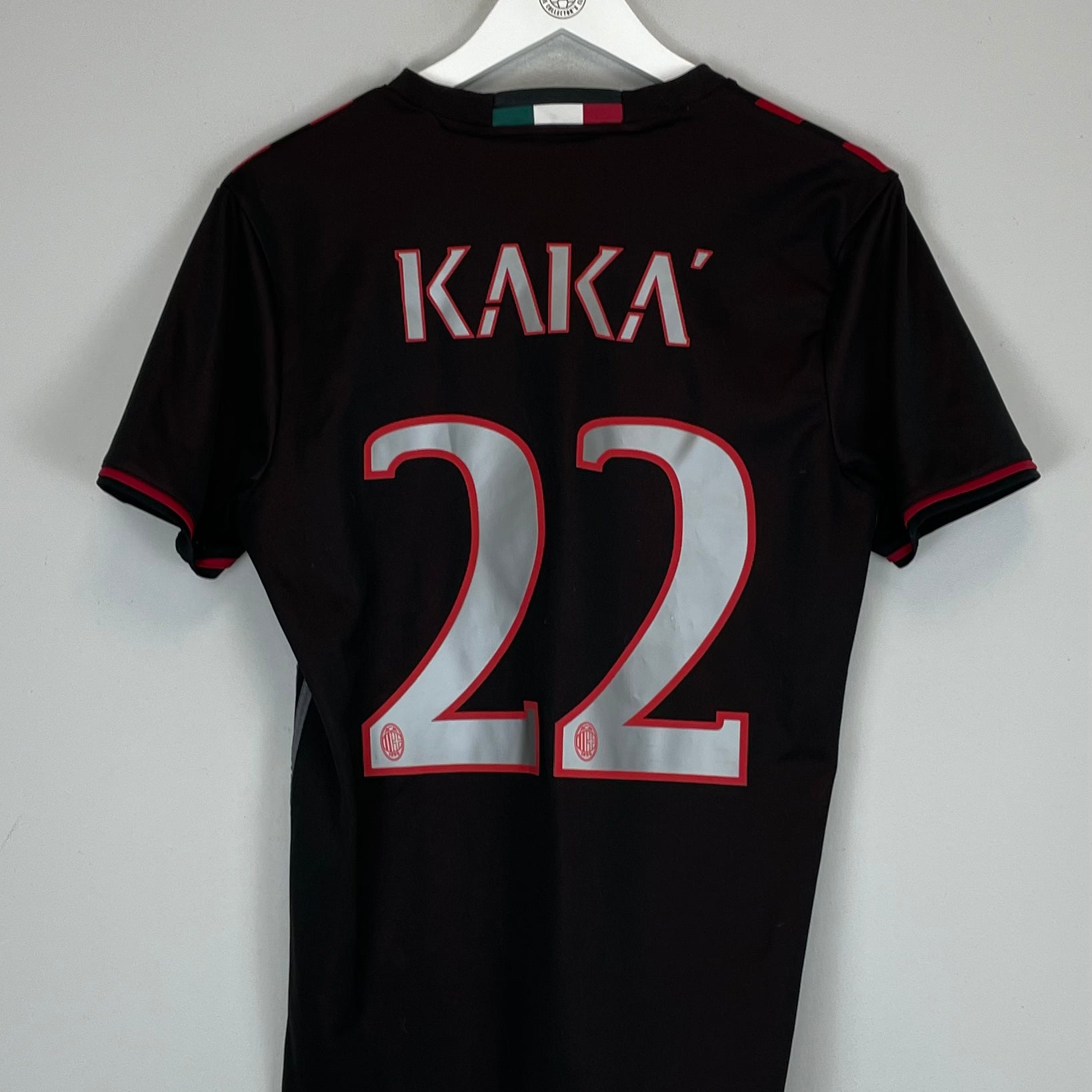 Shop 2016/17 AC MILAN KAKA #22 HOME SHIRT (M) ADIDAS, classic football shirts, vintage football shirts & retro soccer jerseys at Cult Kits