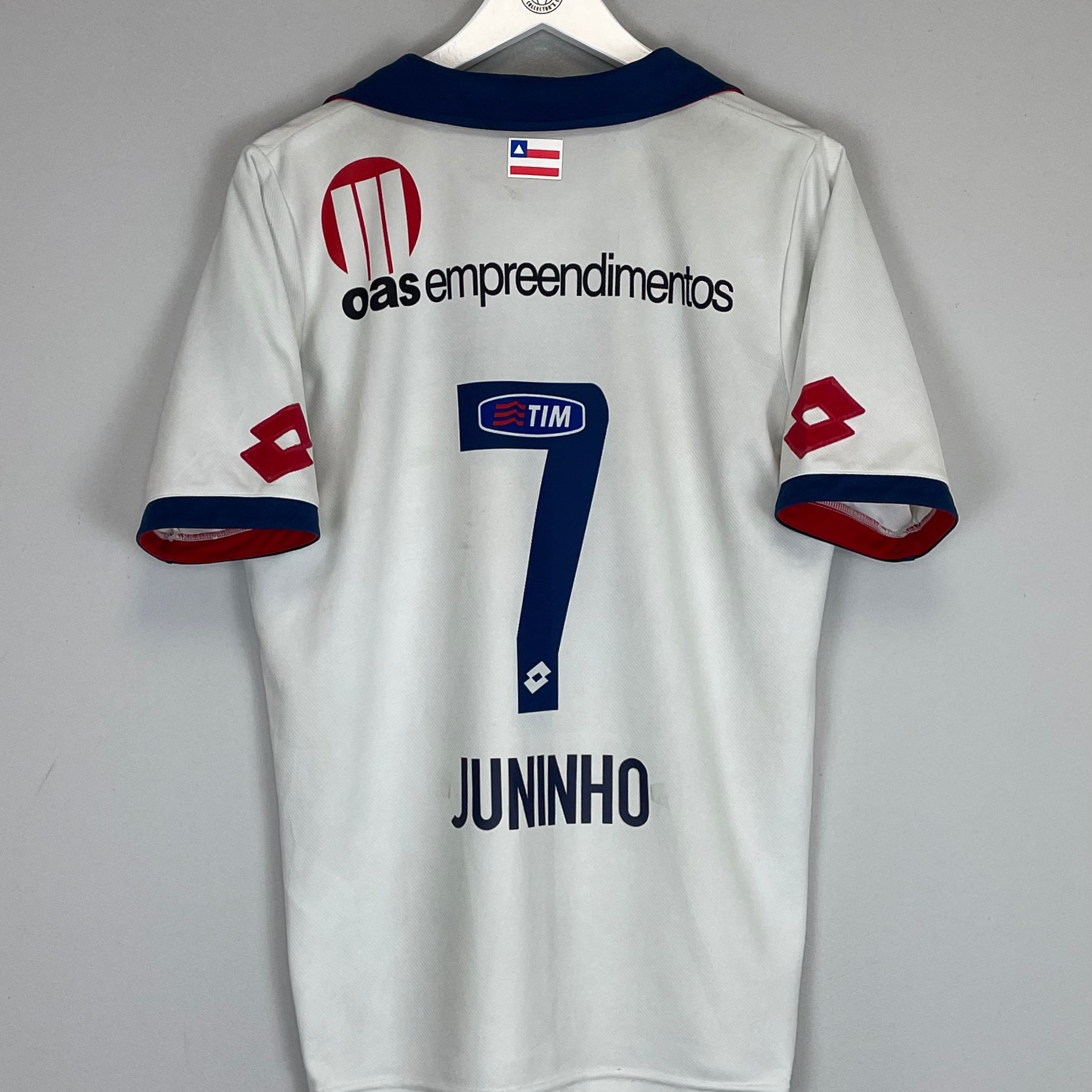 Shop 2011 CLUBE BAHIA JUNINHO #7 HOME SHIRT (M) LOTTO, classic football shirts, vintage football shirts & retro soccer jerseys at Cult Kits