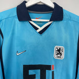 Shop 2000/01 1860 MUNICH HOME SHIRT (XL) NIKE, classic football shirts, vintage football shirts & retro soccer jerseys at Cult Kits