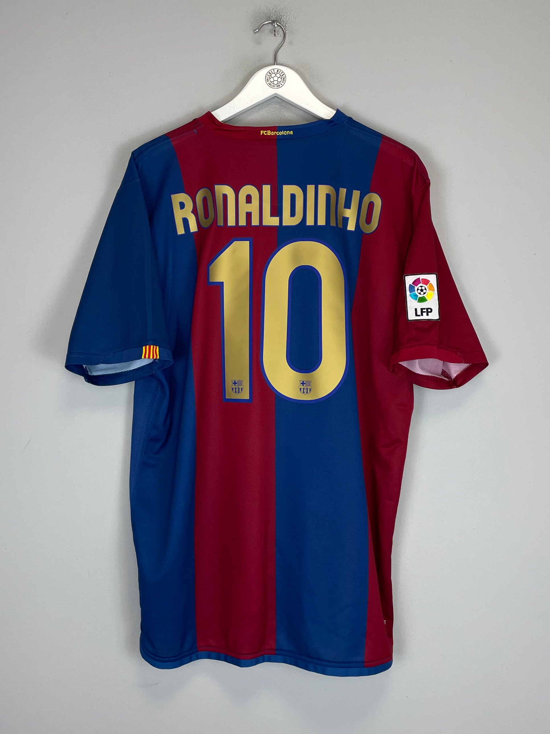 Shop 2006/07 BARCELONA RONALDINHO #10 HOME SHIRT (XL) NIKE, classic football shirts, vintage football shirts & retro soccer jerseys at Cult Kits