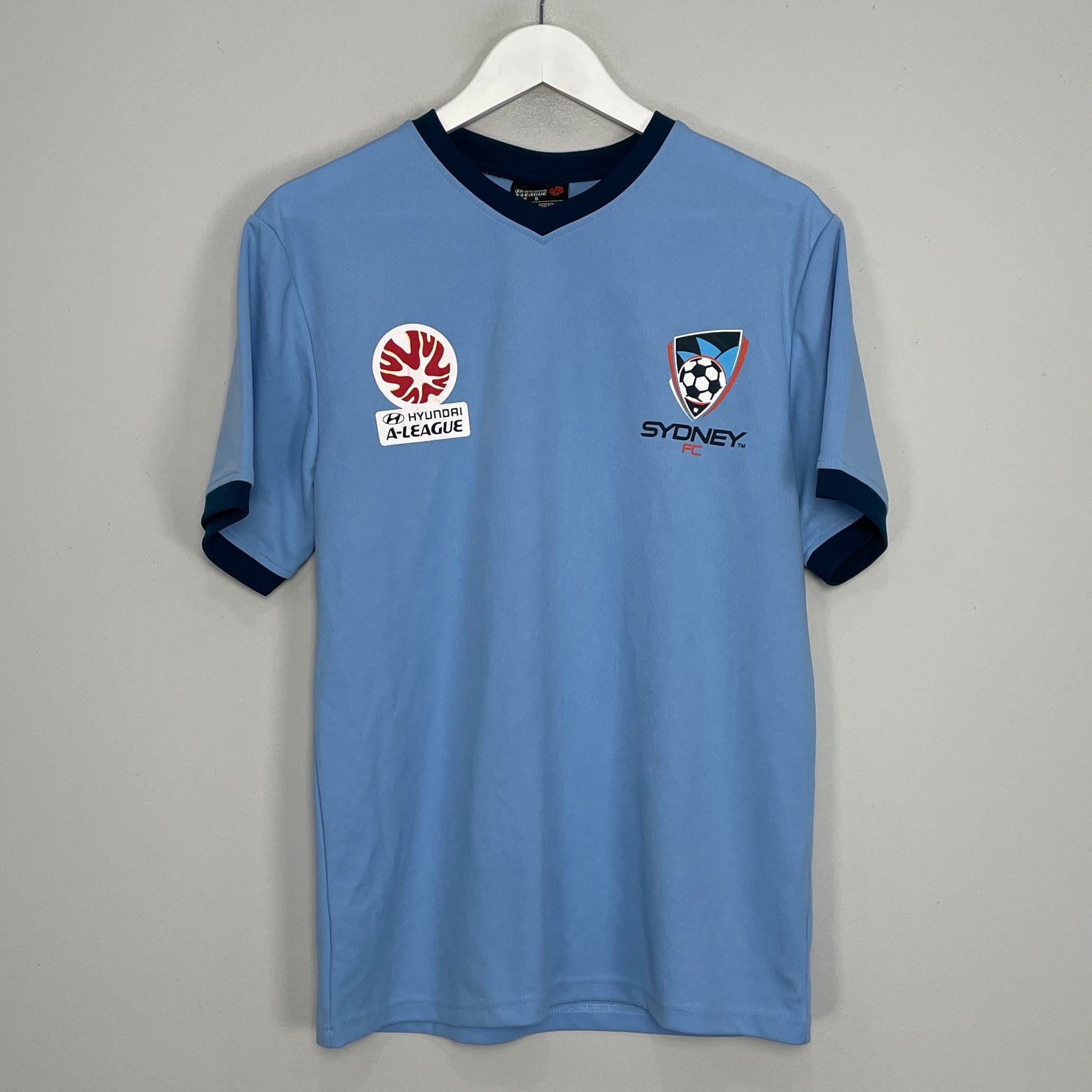 Shop 2013/14 SYDNEY FC FAN SHIRT (S) A-LEAGUE, classic football shirts, vintage football shirts & retro soccer jerseys at Cult Kits