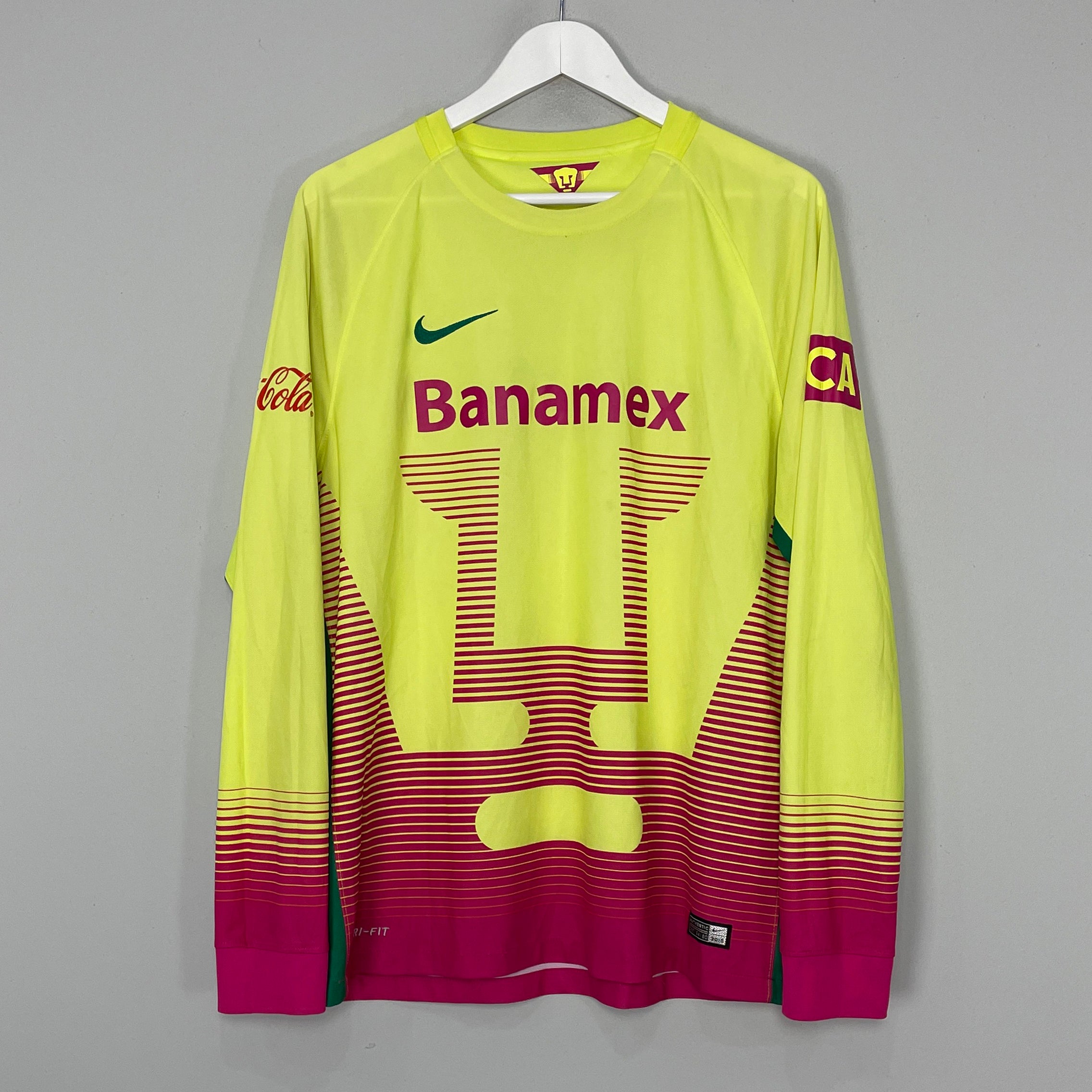 Shop 2015/16 UNAM PUMAS GK SHIRT (L) NIKE, classic football shirts, vintage football shirts & retro soccer jerseys at Cult Kits
