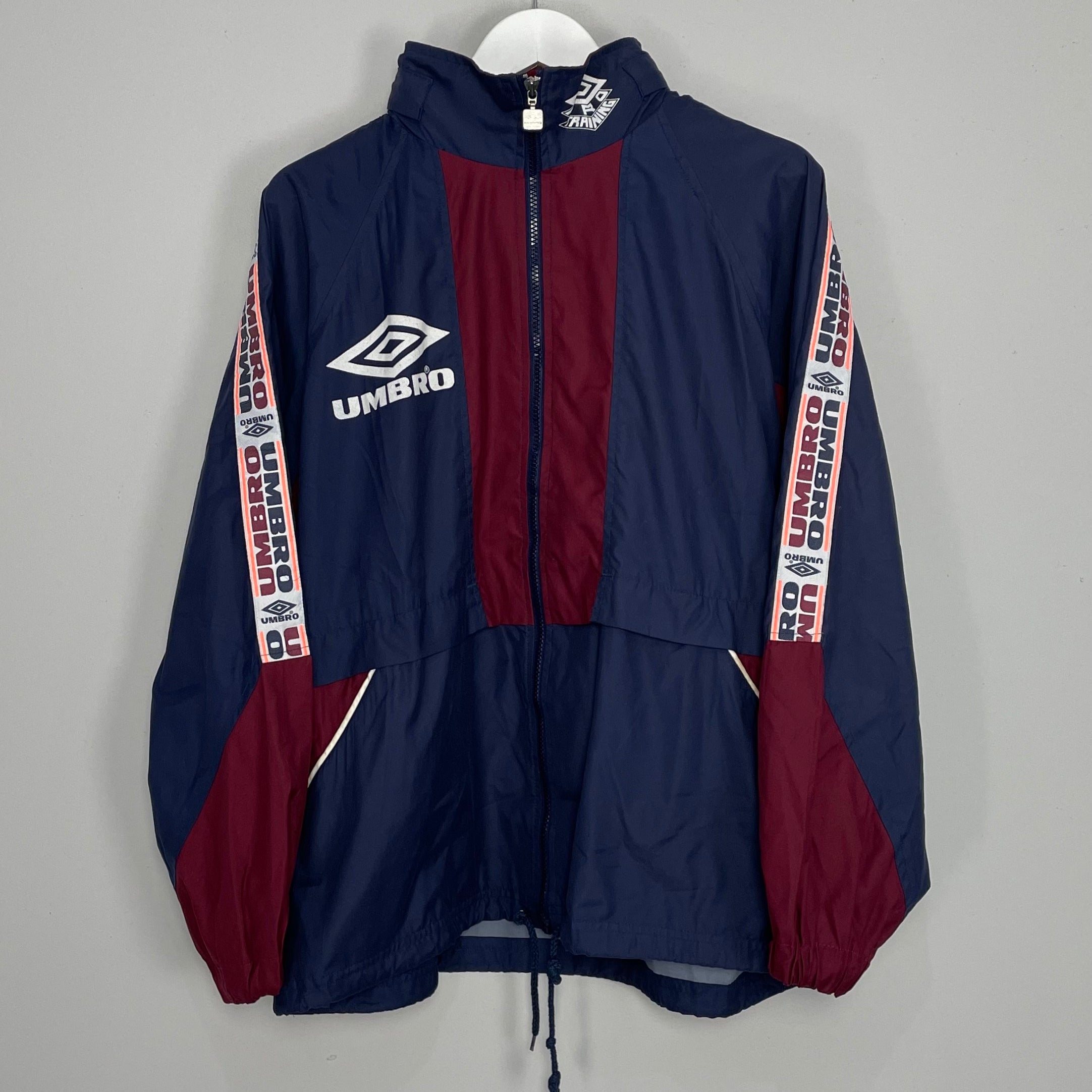 Shop 1997/98 PRO TRAINING JACKET (M) UMBRO, classic football shirts, vintage football shirts & retro soccer jerseys at Cult Kits