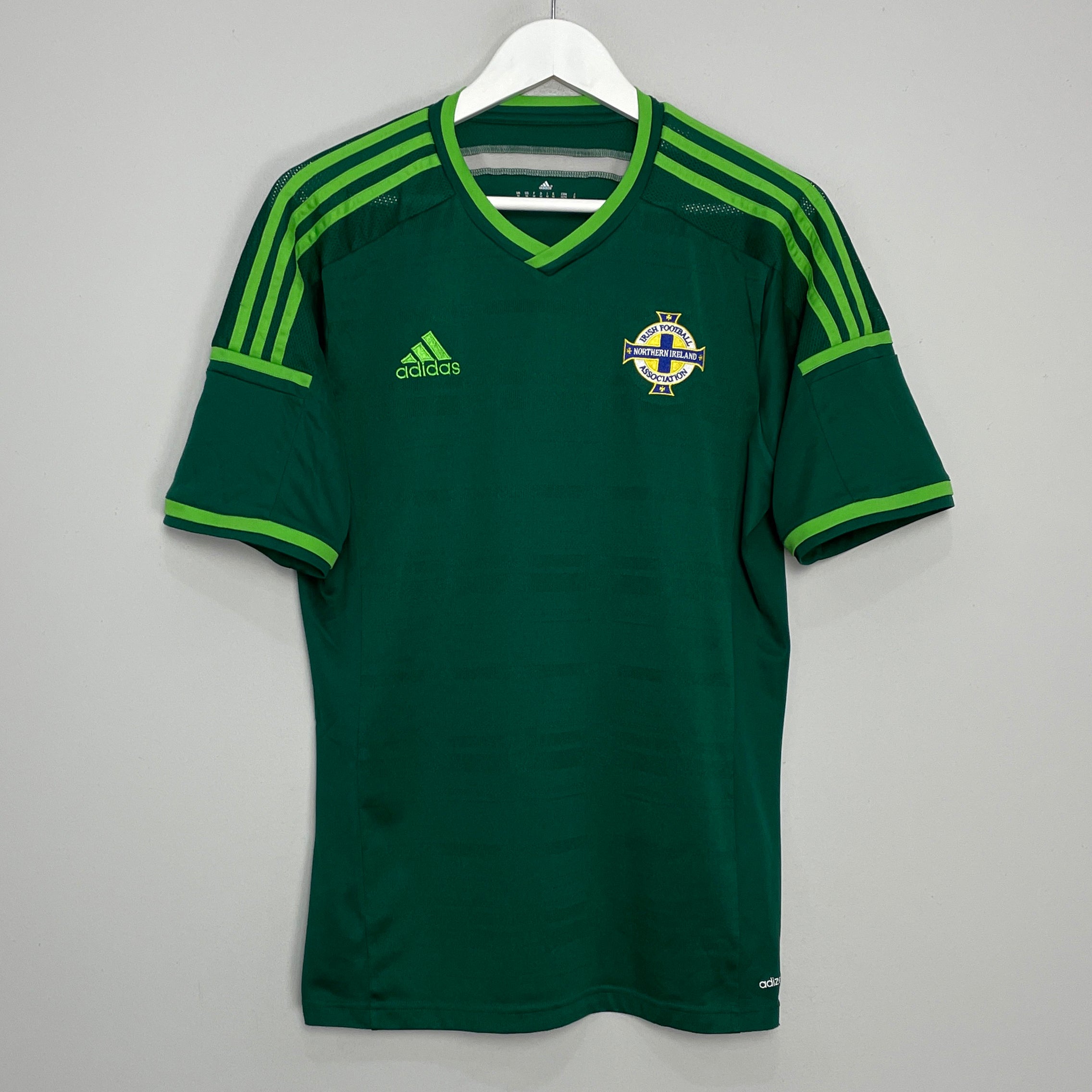 Shop 2013/14 NORTHERN IRELAND HOME SHIRT (M) ADIDAS, classic football shirts, vintage football shirts & retro soccer jerseys at Cult Kits