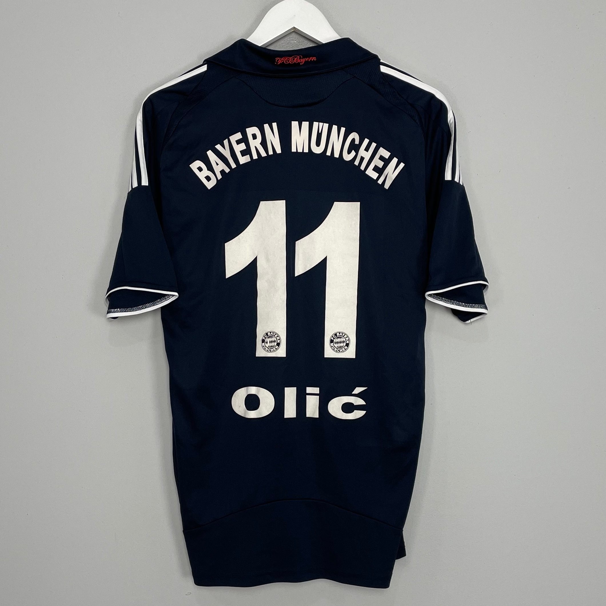 Shop 2008/09 BAYERN MUNICH OLIC #11 AWAY SHIRT (M) ADIDAS, classic football shirts, vintage football shirts & retro soccer jerseys at Cult Kits