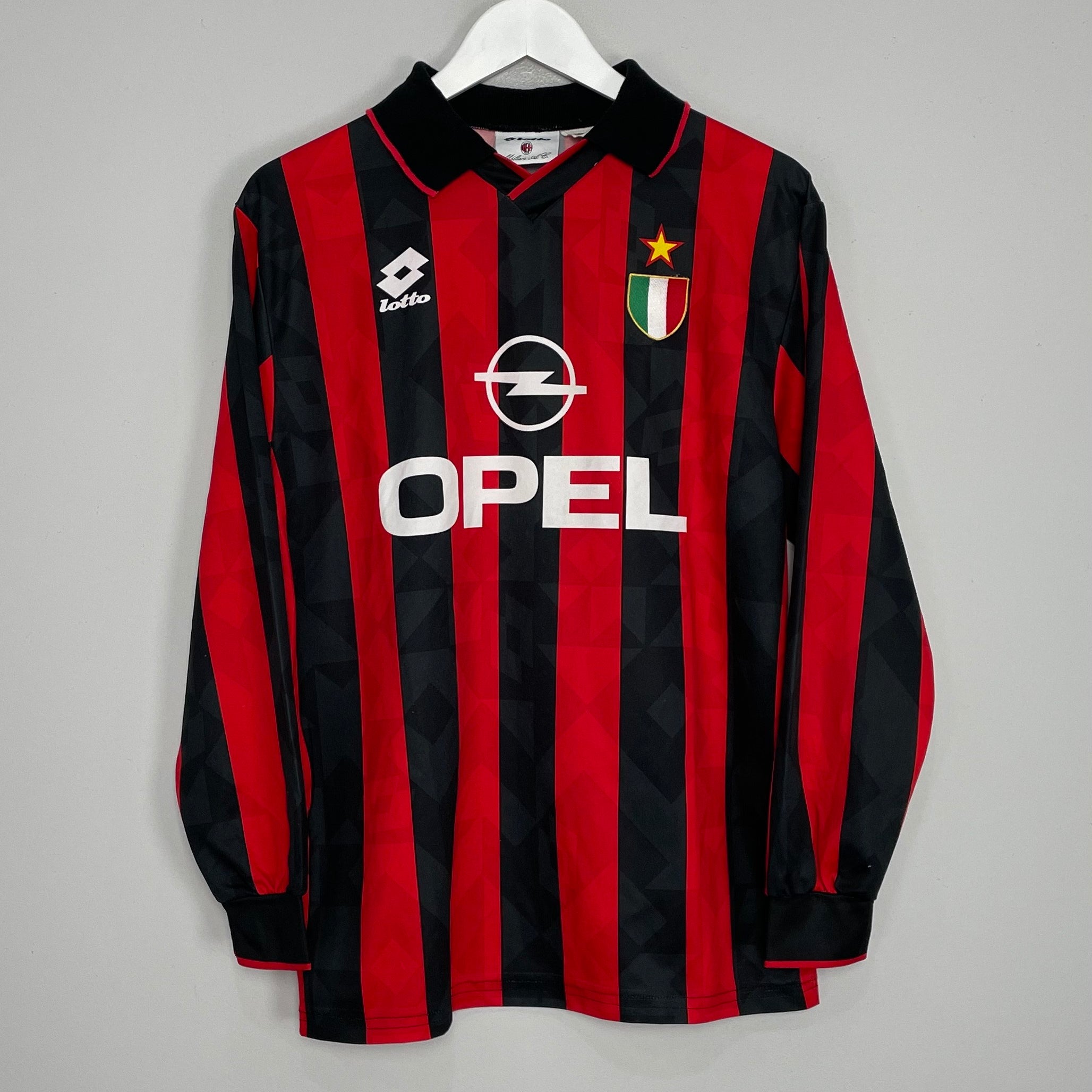 Shop 1994/95 AC MILAN L/S HOME SHIRT (M) LOTTO, classic football shirts, vintage football shirts & retro soccer jerseys at Cult Kits