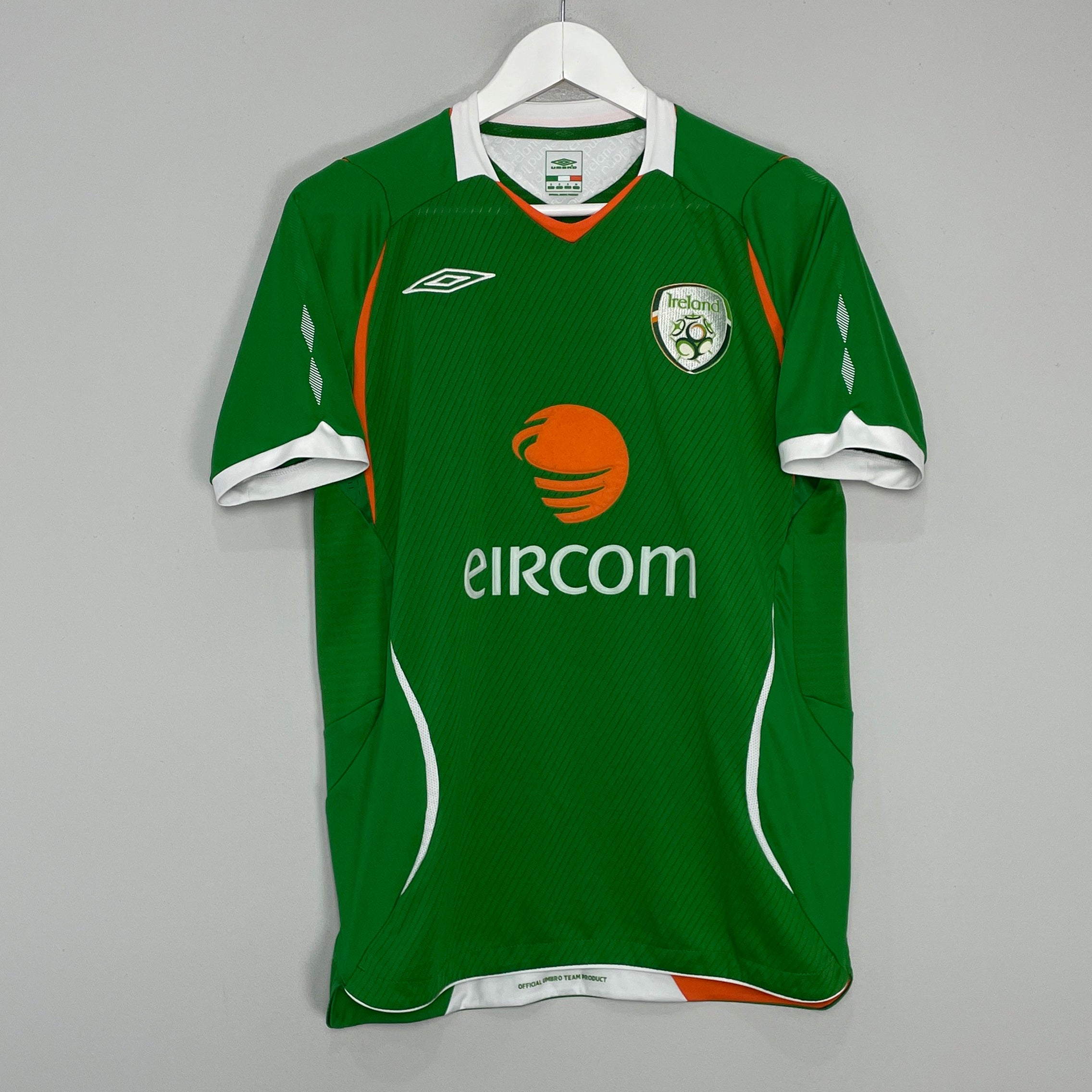 Shop 2008/10 IRELAND HOME SHIRT (S) UMBRO, classic football shirts, vintage football shirts & retro soccer jerseys at Cult Kits