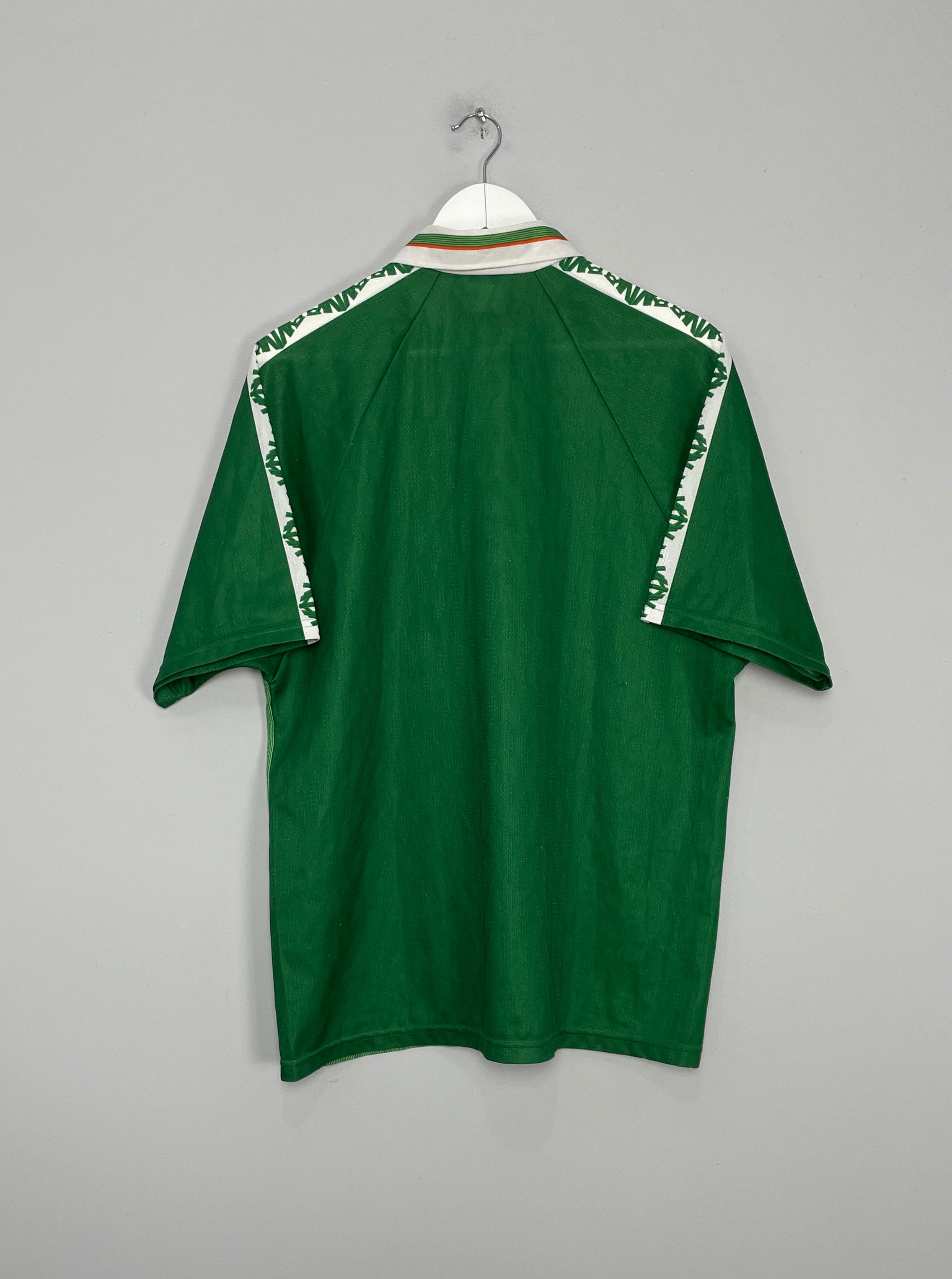 Shop 1996/97 IRELAND HOME SHIRT (XL) UMBRO, classic football shirts, vintage football shirts & retro soccer jerseys at Cult Kits