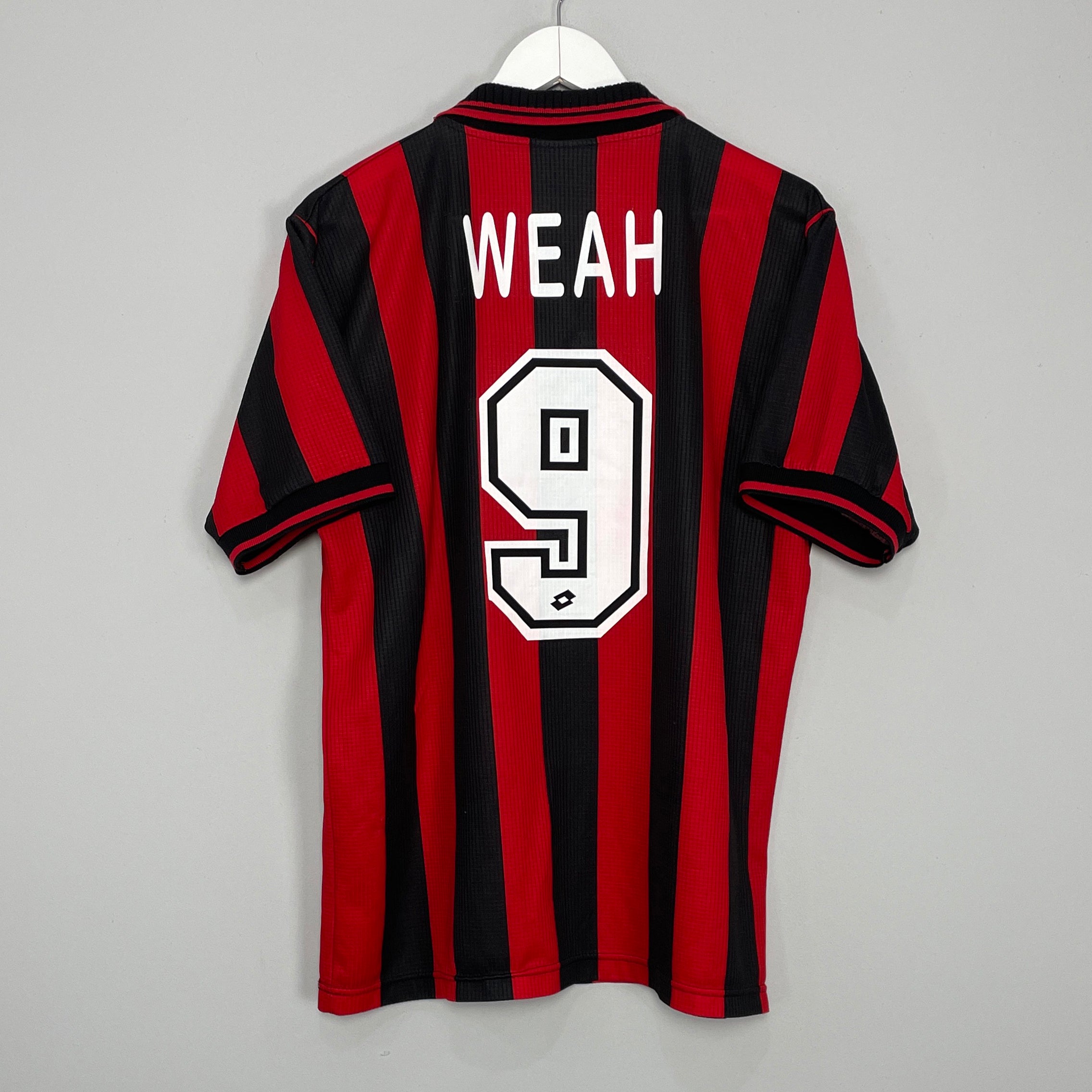 Shop 1997/98 AC MILAN WEAH HOME SHIRT (L) LOTTO, classic football shirts, vintage football shirts & retro soccer jerseys at Cult Kits