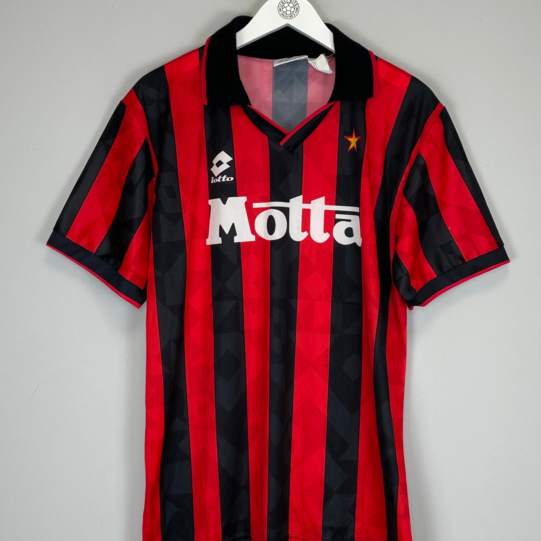 Shop 1993/94 AC MILAN HOME SHIRT (XL) LOTTO, classic football shirts, vintage football shirts & retro soccer jerseys at Cult Kits