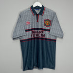 Shop 1995/96 MANCHESTER UNITED KEANE #16 AWAY SHIRT (L) UMBRO, classic football shirts, vintage football shirts & retro soccer jerseys at Cult Kits