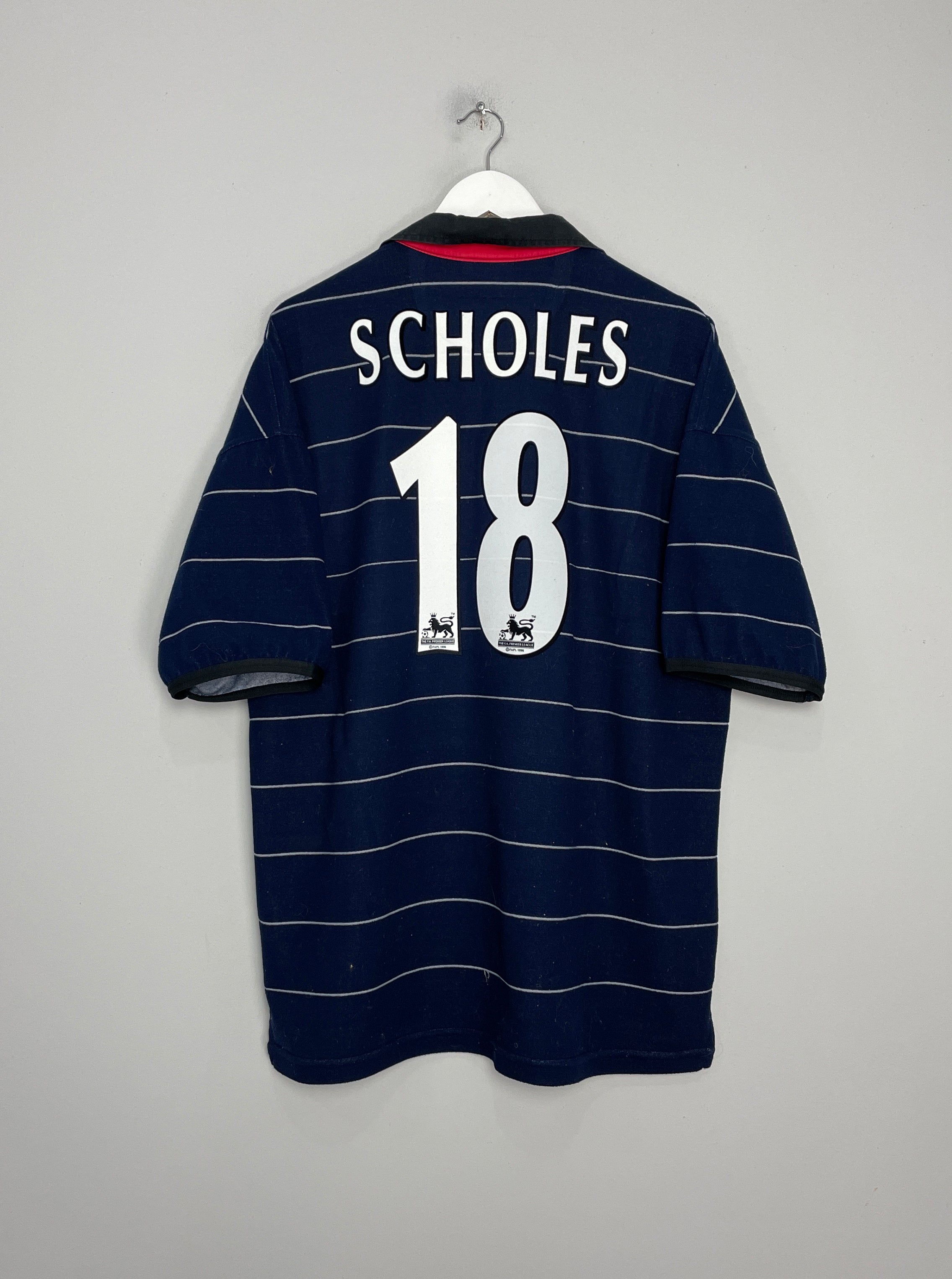 Shop 1999/00 MANCHESTER UNITED SCHOLES #18 AWAY SHIRT (XL) UMBRO, classic football shirts, vintage football shirts & retro soccer jerseys at Cult Kits