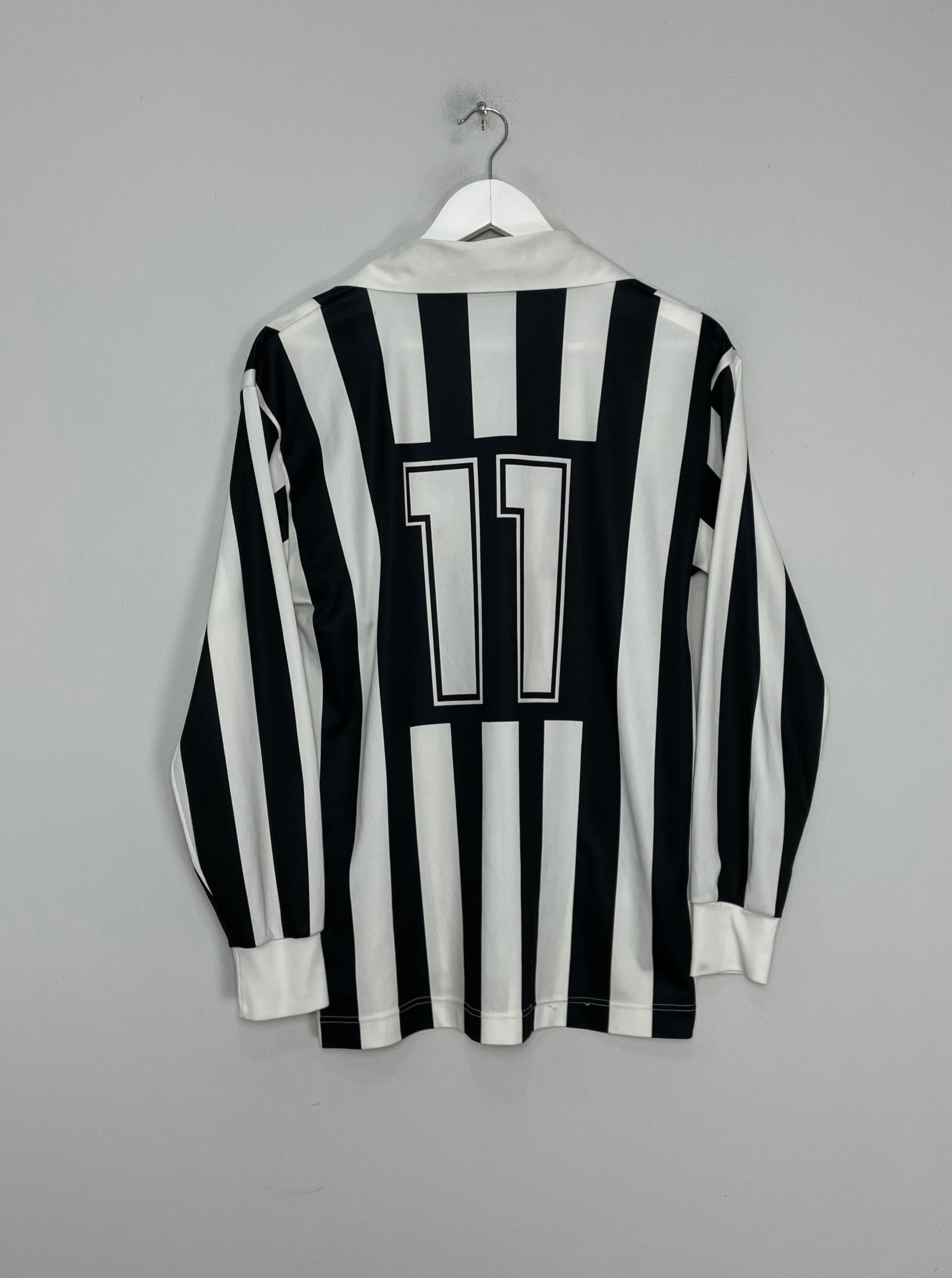 Shop 1989/90 JUVENTUS #11 L/S HOME SHIRT (M) KAPPA, classic football shirts, vintage football shirts & retro soccer jerseys at Cult Kits