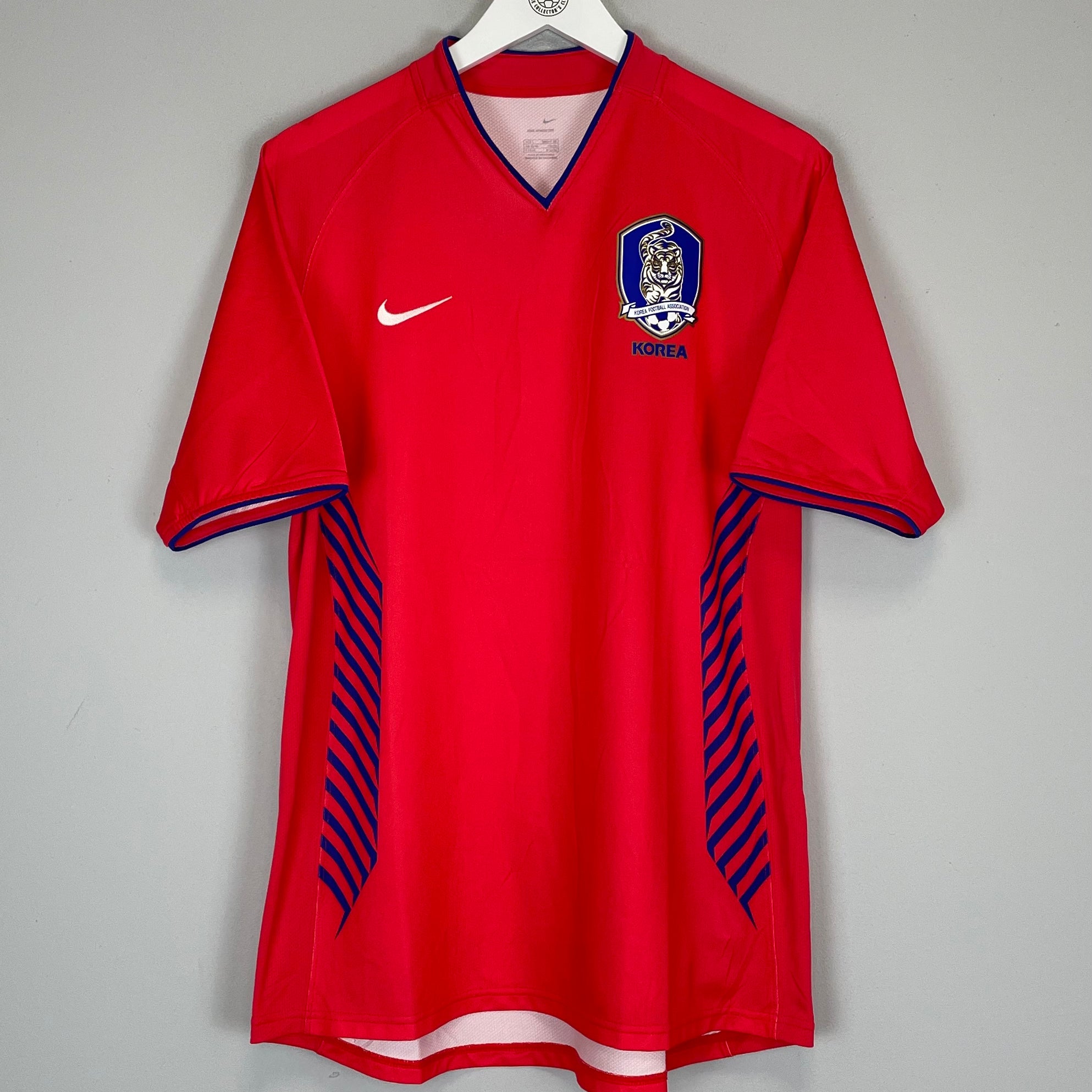 Shop 2006/08 SOUTH KOREA HOME SHIRT (L) NIKE, classic football shirts, vintage football shirts & retro soccer jerseys at Cult Kits