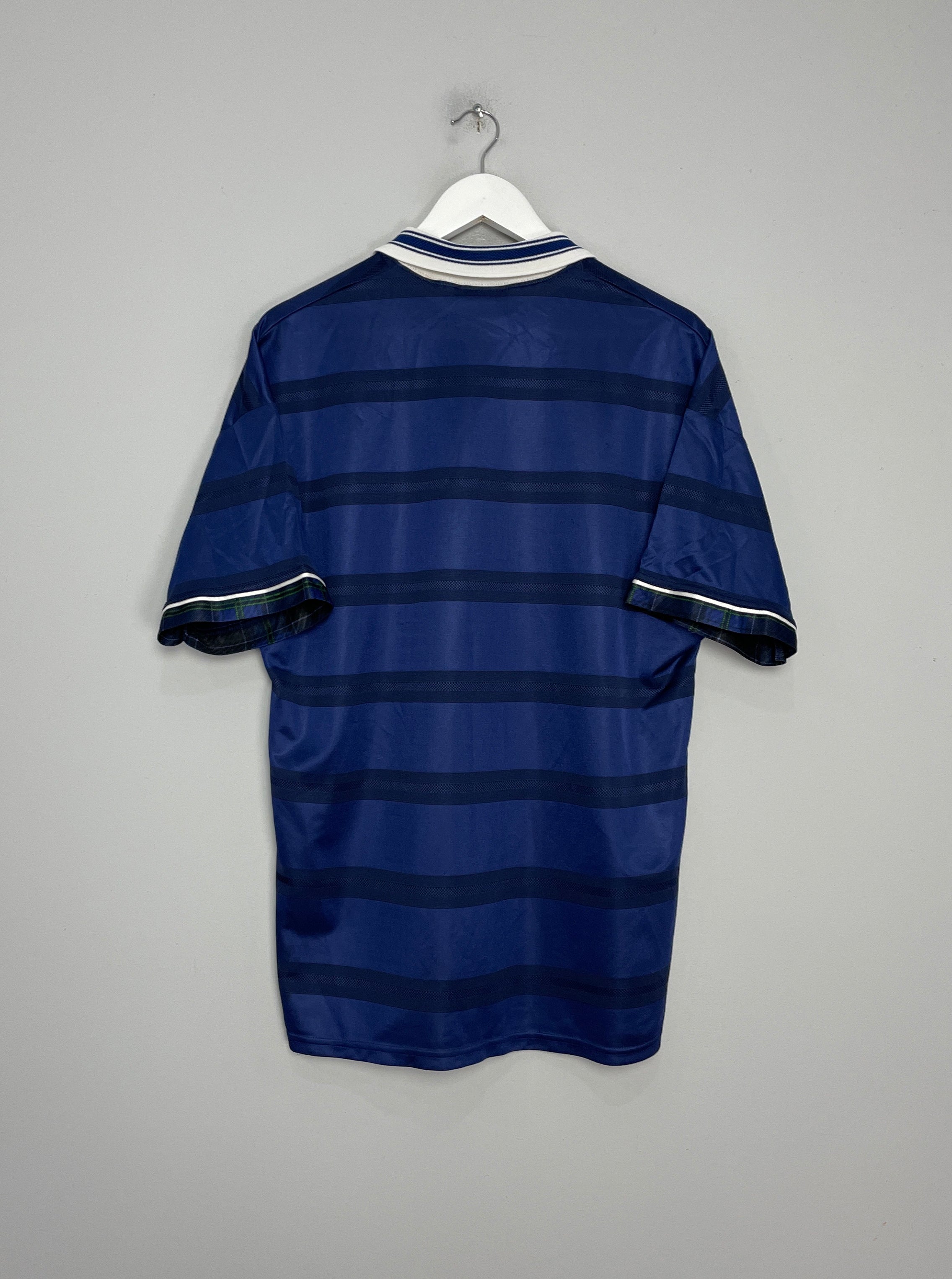 Shop 1998/00 SCOTLAND HOME SHIRT (L) UMBRO, classic football shirts, vintage football shirts & retro soccer jerseys at Cult Kits