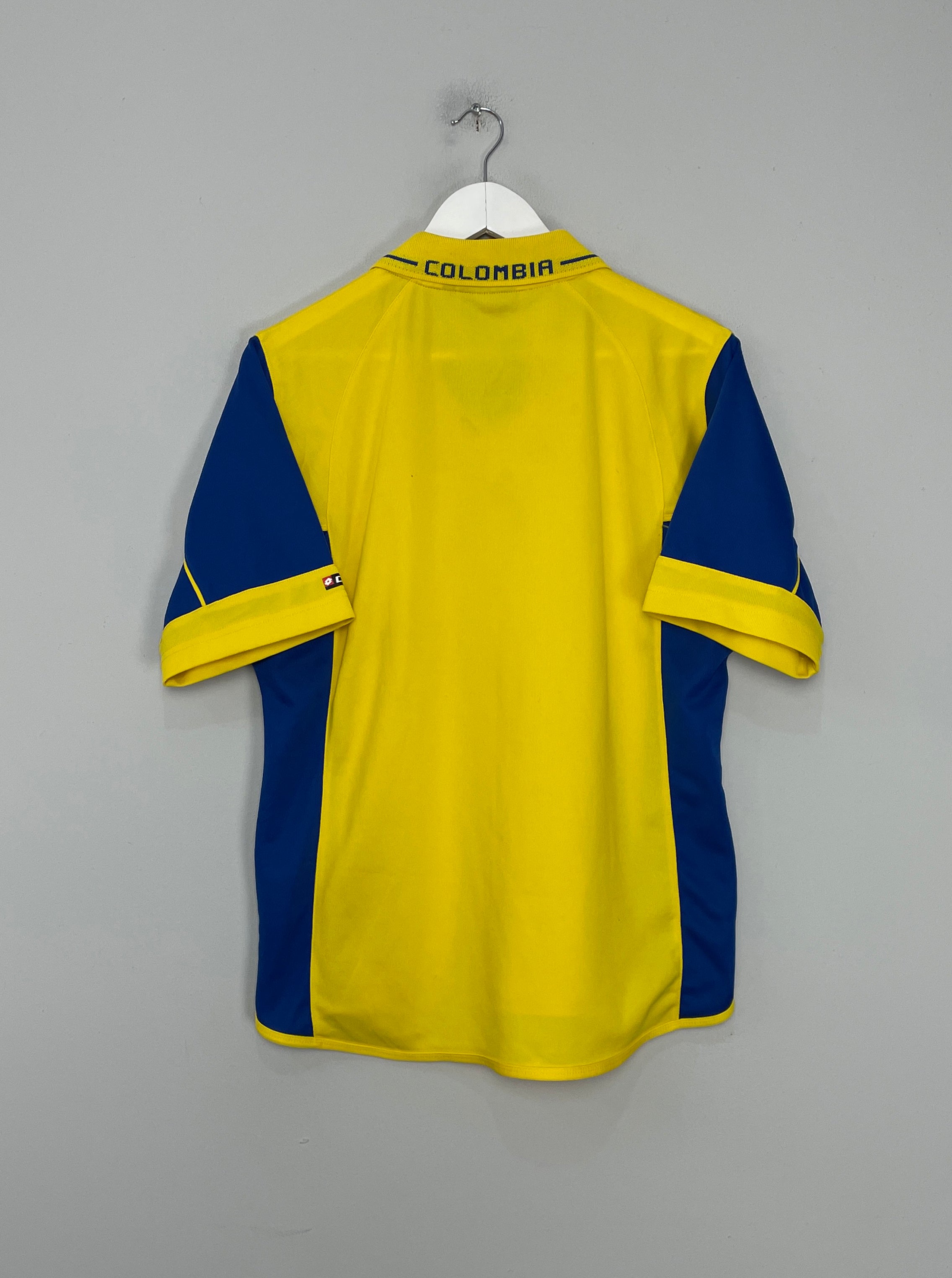 Shop 2003/04 COLOMBIA HOME SHIRT (M) LOTTO, classic football shirts, vintage football shirts & retro soccer jerseys at Cult Kits