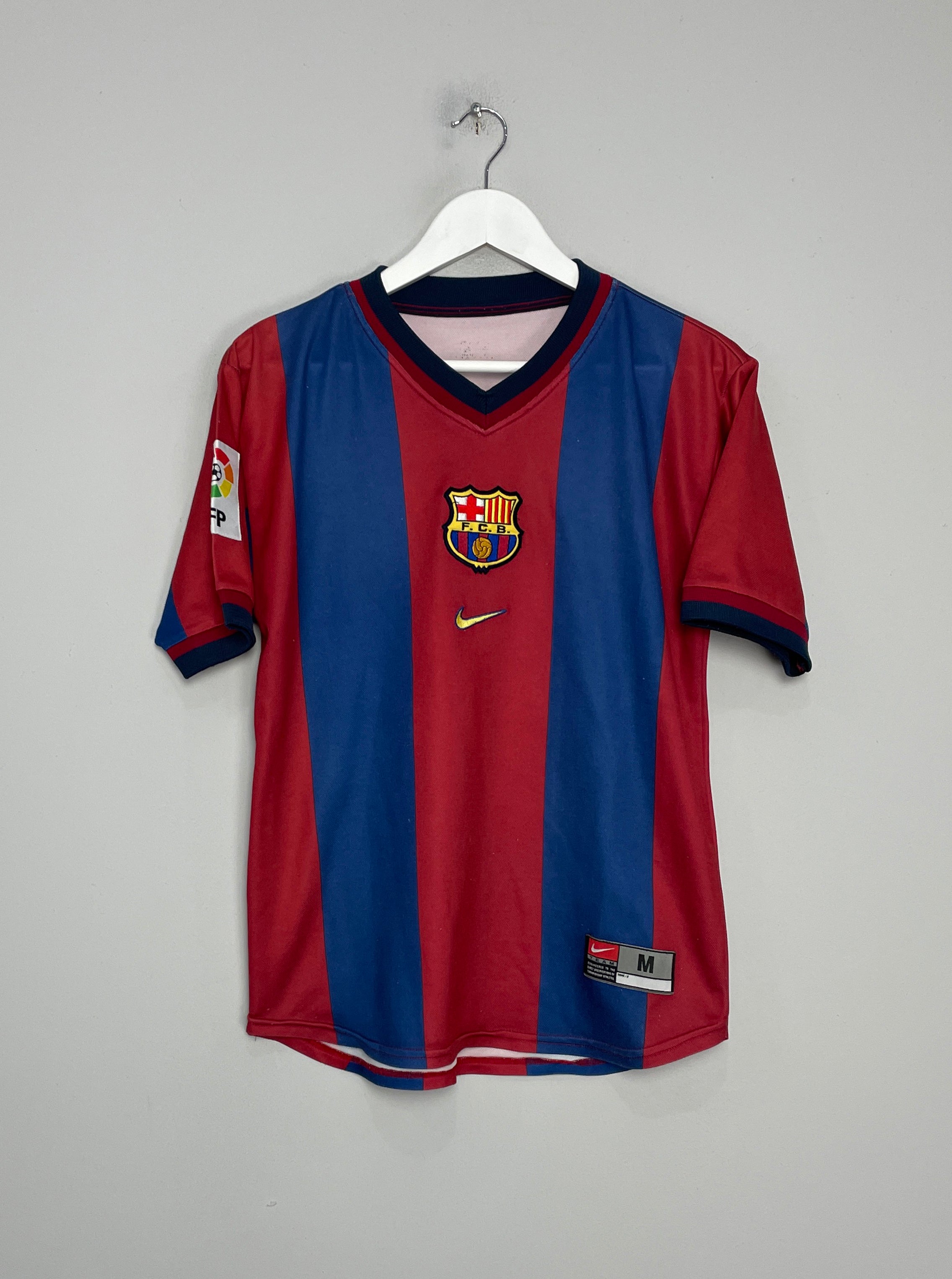 Shop 1998/00 BARCELONA HOME SHIRT (M) NIKE, classic football shirts, vintage football shirts & retro soccer jerseys at Cult Kits
