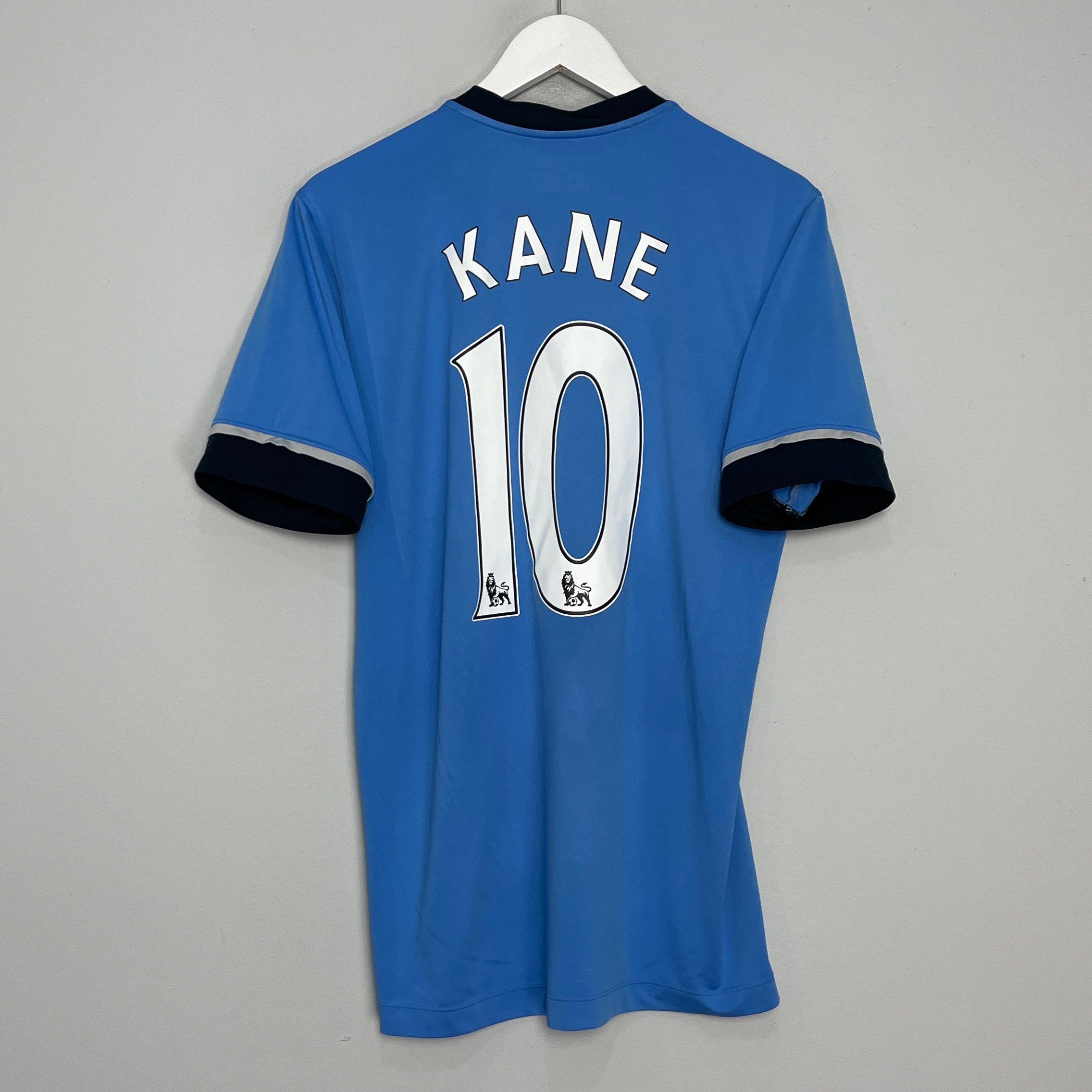 Shop 2015/16 TOTTENHAM KANE #10 AWAY SHIRT (M) UNDER ARMOUR, classic football shirts, vintage football shirts & retro soccer jerseys at Cult Kits