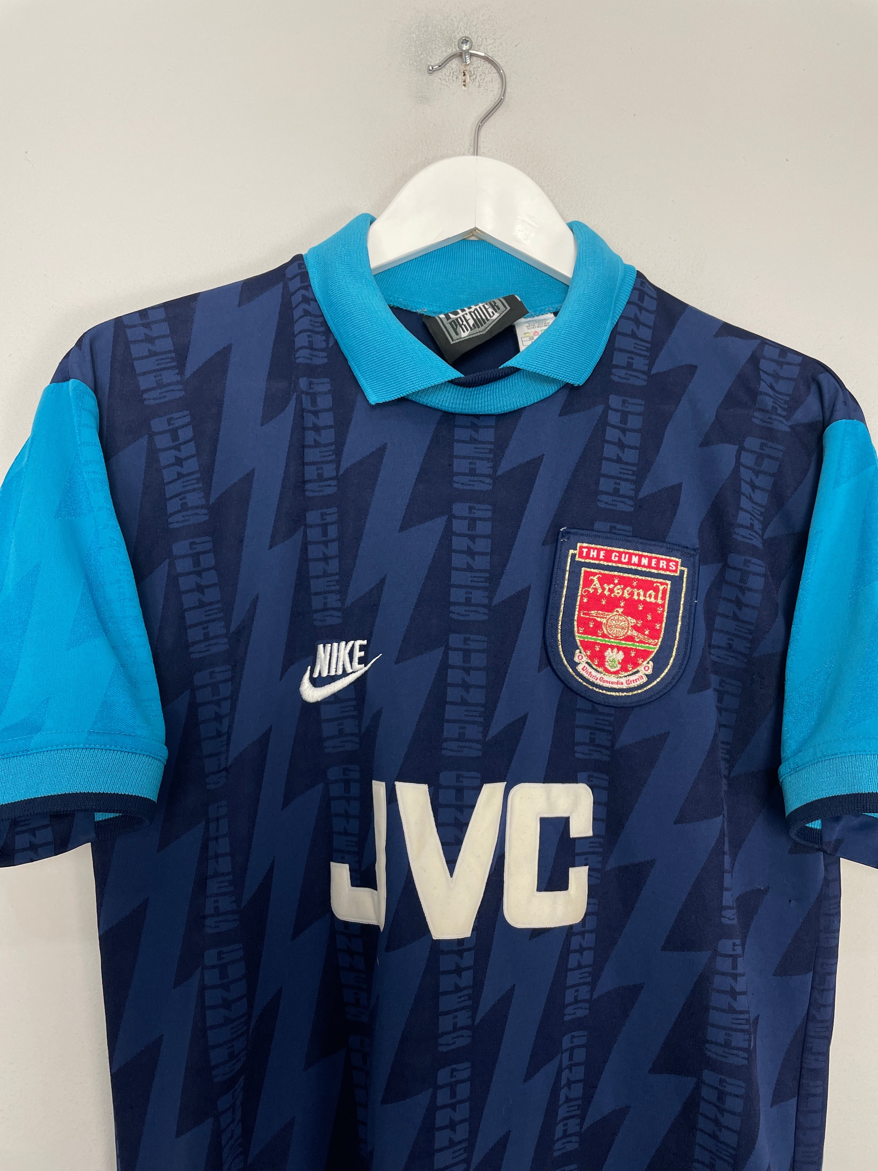 Shop 1995/96 ARSENAL AWAY SHIRT (S) NIKE, classic football shirts, vintage football shirts & retro soccer jerseys at Cult Kits