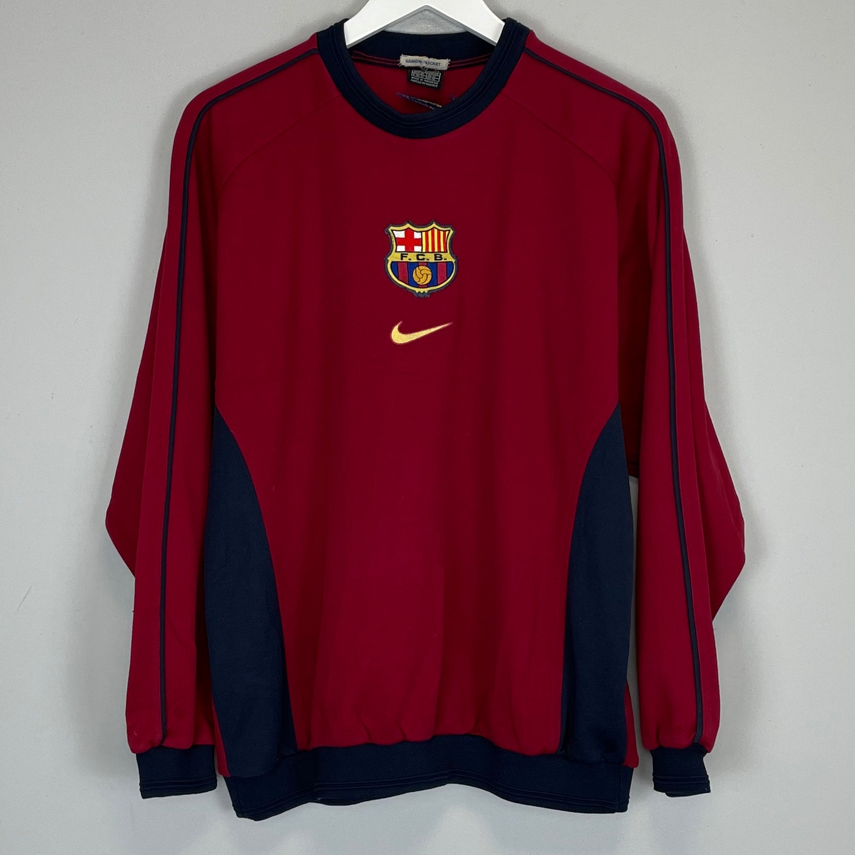 Shop 1998/00 BARCELONA JUMPER (M) NIKE, classic football shirts, vintage football shirts & retro soccer jerseys at Cult Kits