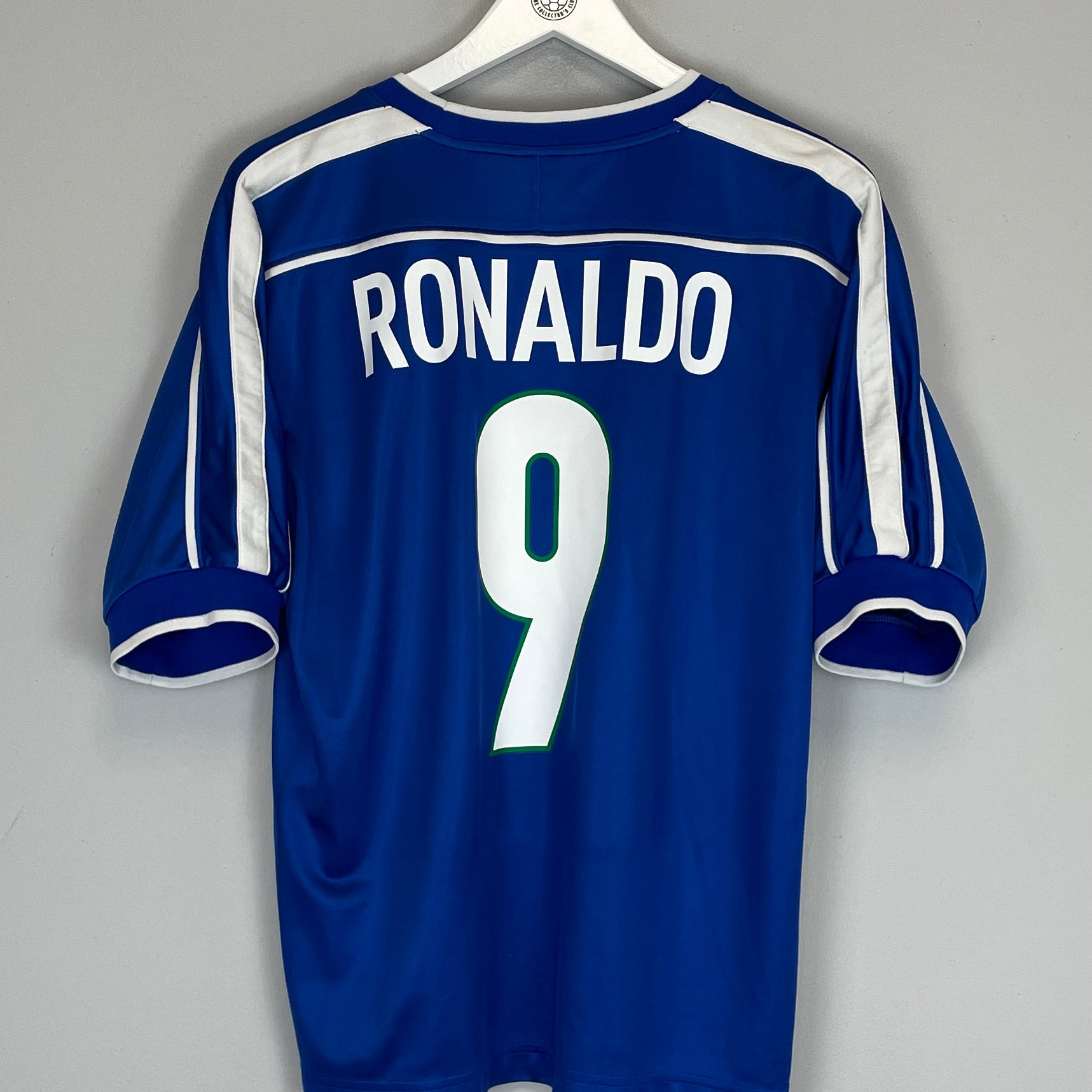 Shop 1998/00 BRAZIL RONALDO #9 AWAY SHIRT (M) NIKE, classic football shirts, vintage football shirts & retro soccer jerseys at Cult Kits