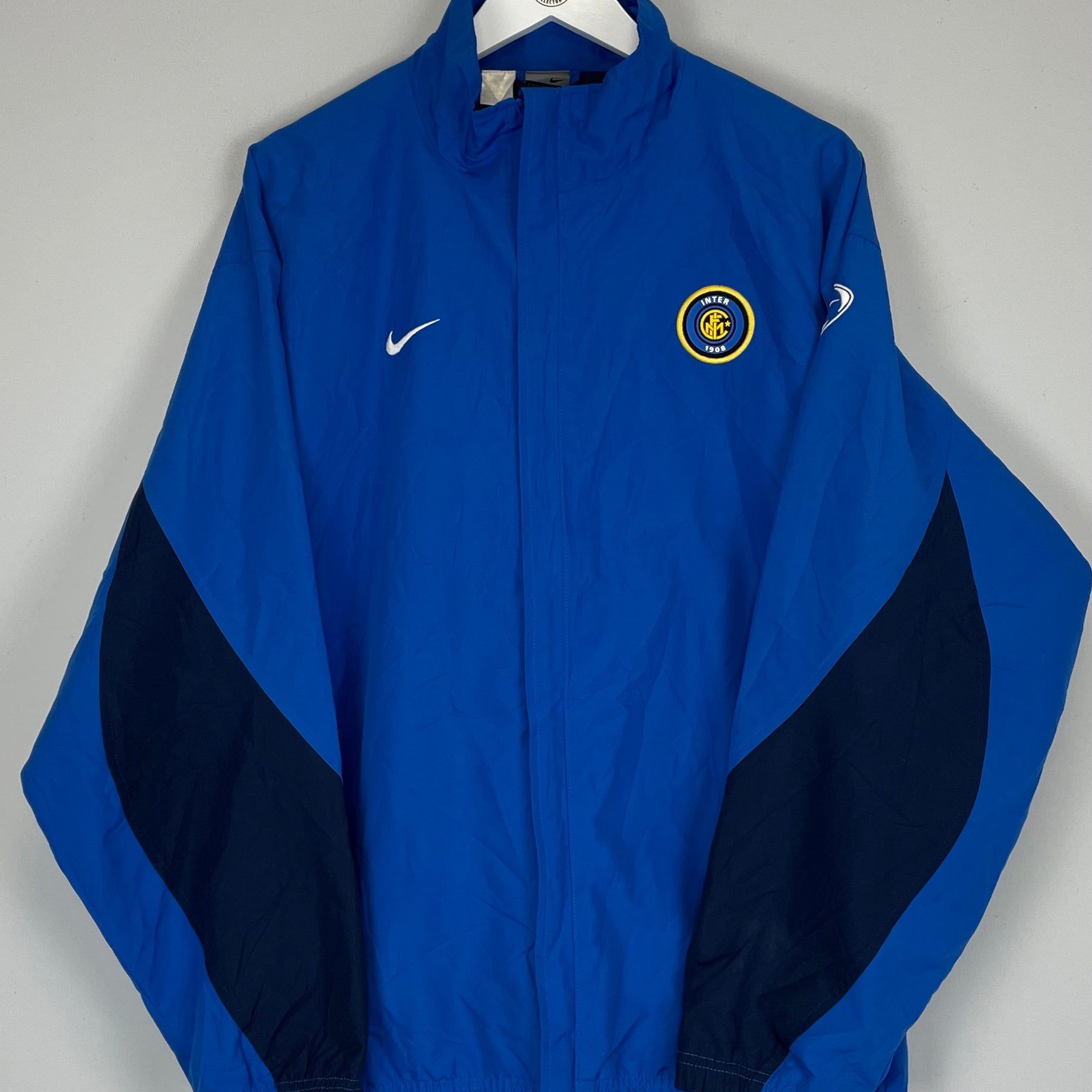 Shop 2003/04 INTER MILAN TRACK JACKET (L) NIKE, classic football shirts, vintage football shirts & retro soccer jerseys at Cult Kits