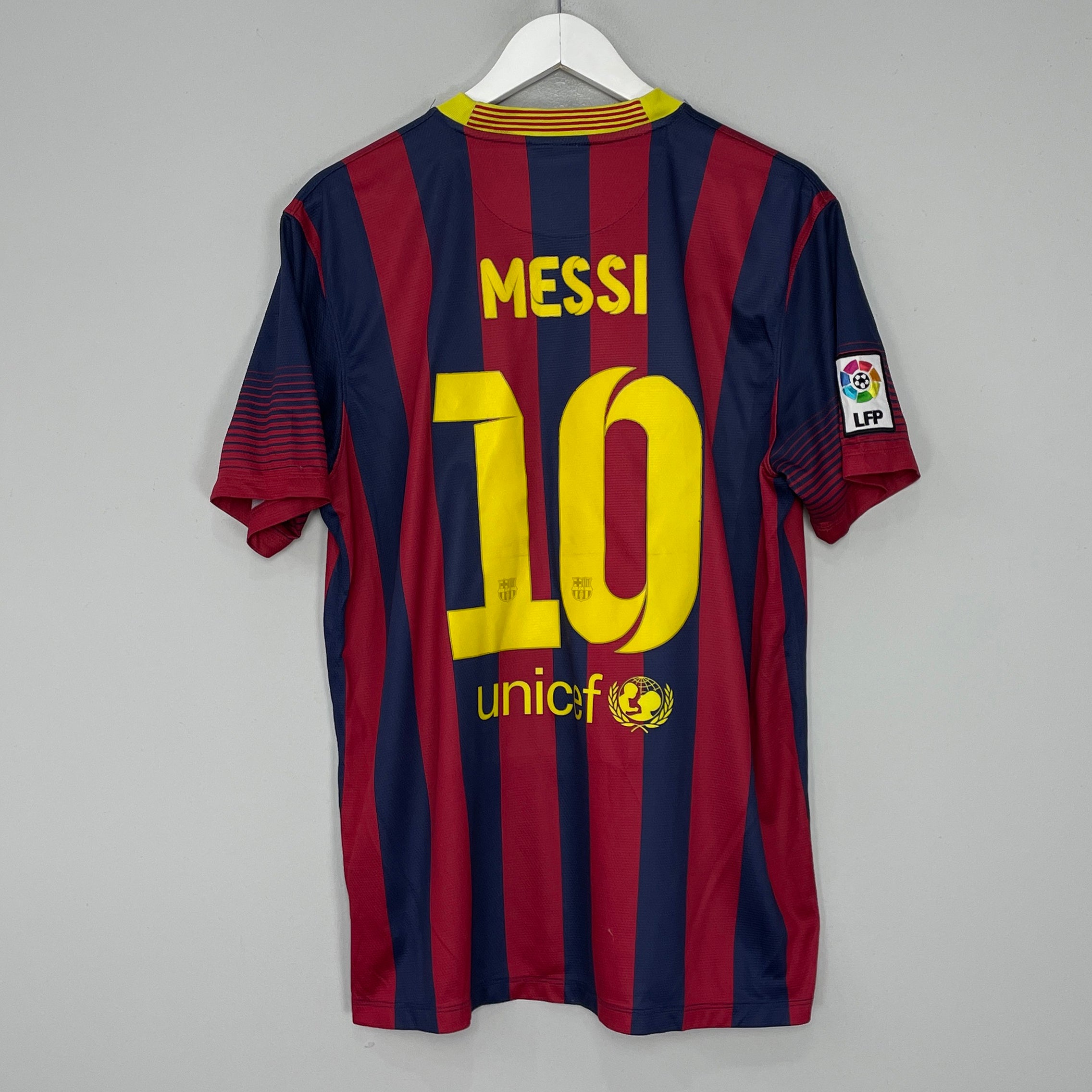 Shop 2013/14 BARCELONA MESSI #10 HOME SHIRT (L) NIKE, classic football shirts, vintage football shirts & retro soccer jerseys at Cult Kits