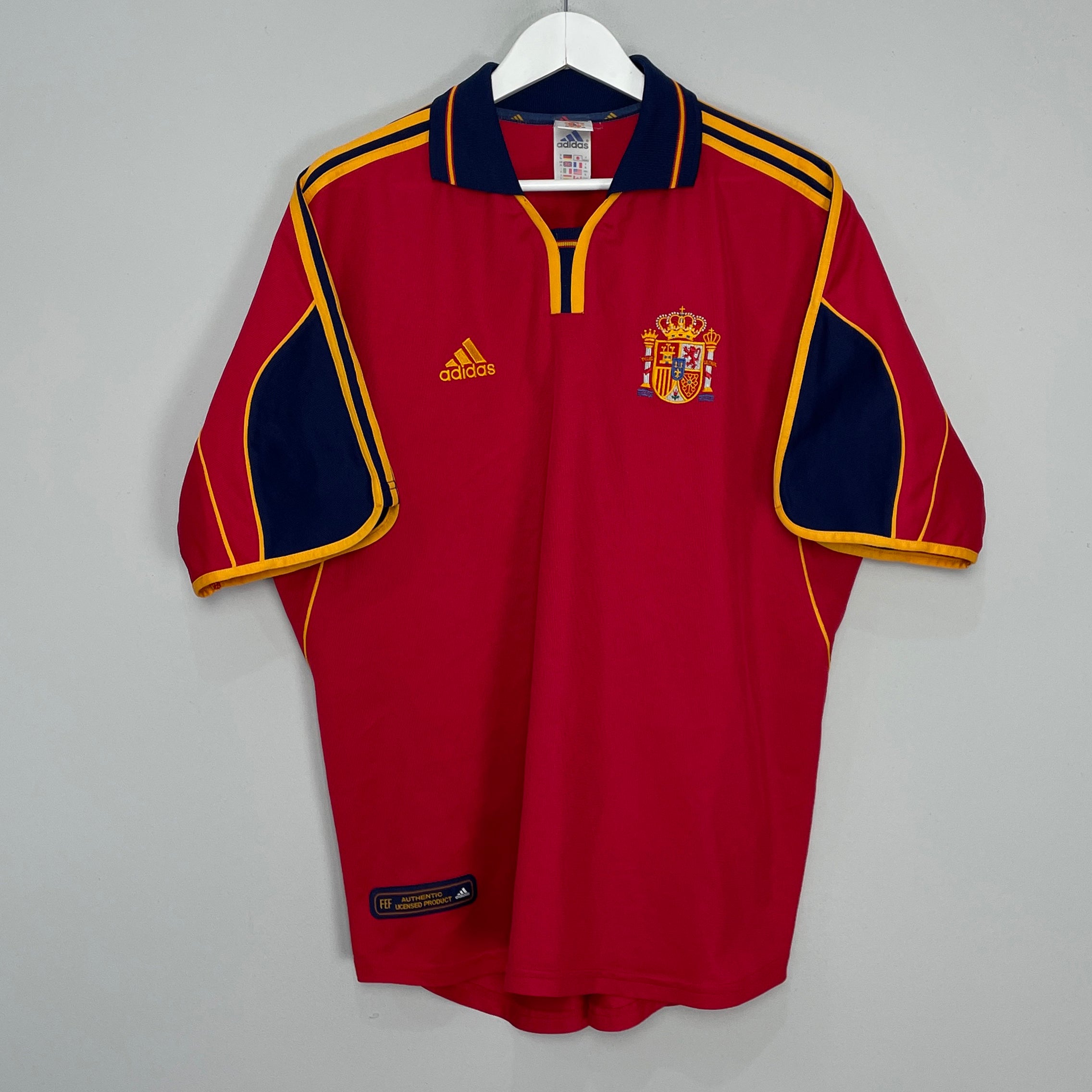 Shop 2000/02 SPAIN HOME SHIRT (XL) ADIDAS, classic football shirts, vintage football shirts & retro soccer jerseys at Cult Kits