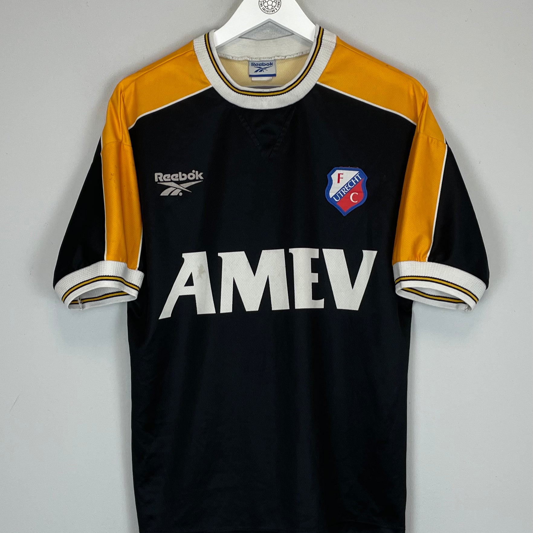 Shop 1998/99 FC UTRECHT AWAY SHIRT (M) REEBOK, classic football shirts, vintage football shirts & retro soccer jerseys at Cult Kits