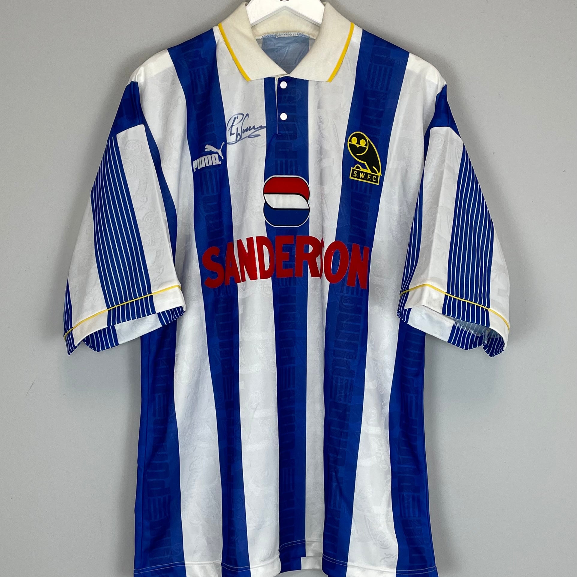Shop 1993/95 SHEFFIELD WEDNESDAY *SIGNED* HOME SHIRT (XL) PUMA, classic football shirts, vintage football shirts & retro soccer jerseys at Cult Kits