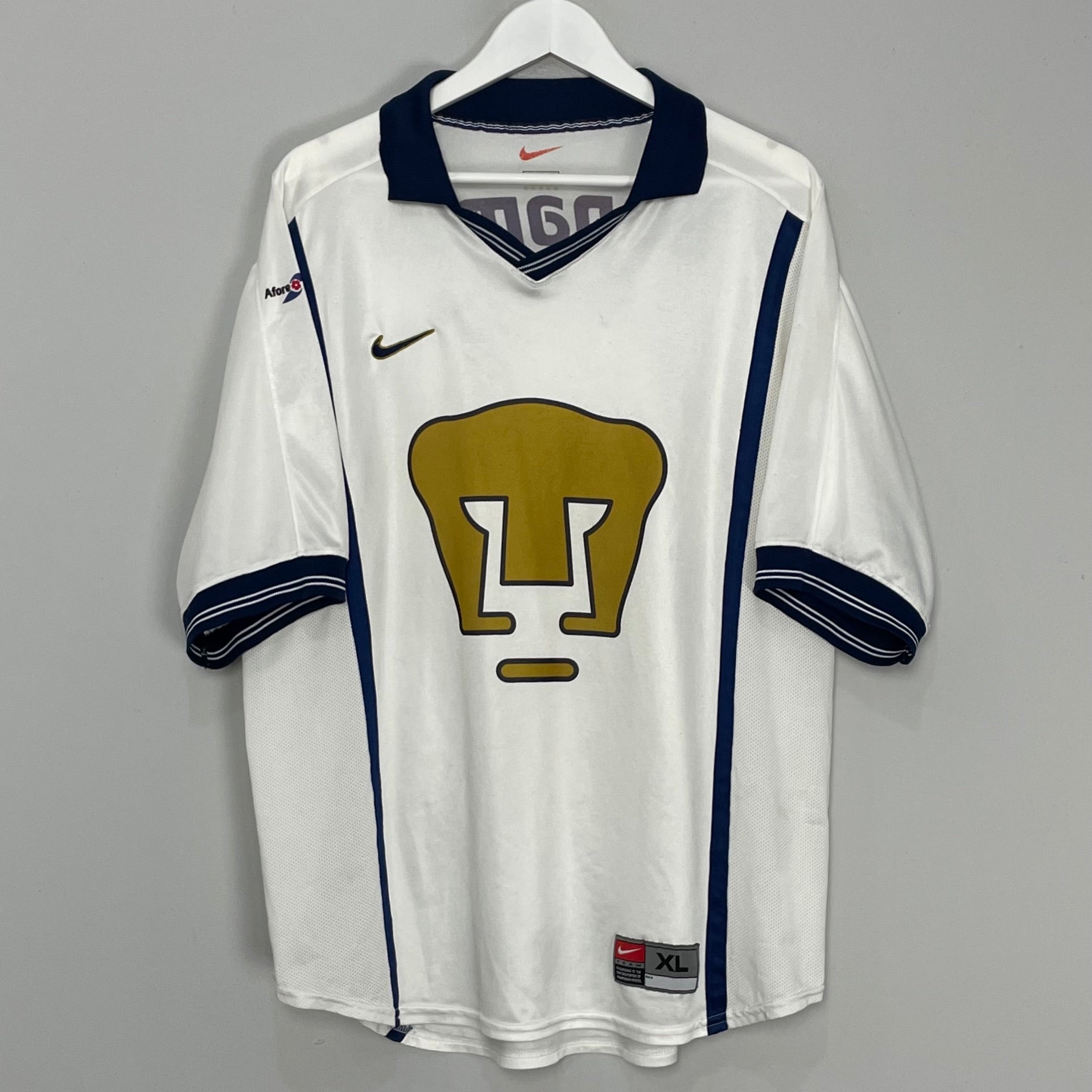 Shop 1999/00 UNAM PUMAS AWAY SHIRT (XL) NIKE, classic football shirts, vintage football shirts & retro soccer jerseys at Cult Kits
