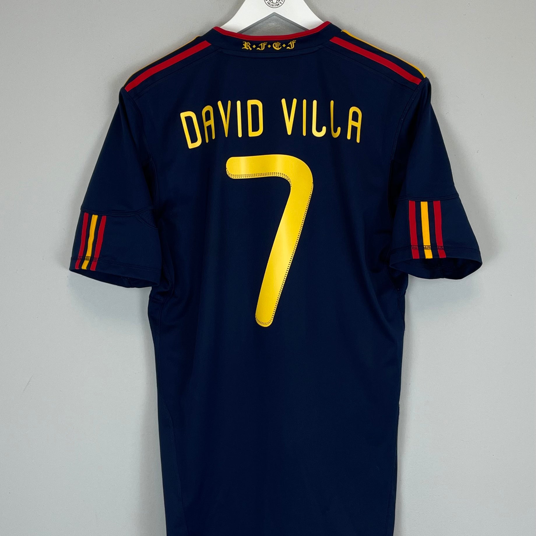 Shop 2010/11 SPAIN DAVID VILLA #7 AWAY SHIRT (M) ADIDAS, classic football shirts, vintage football shirts & retro soccer jerseys at Cult Kits