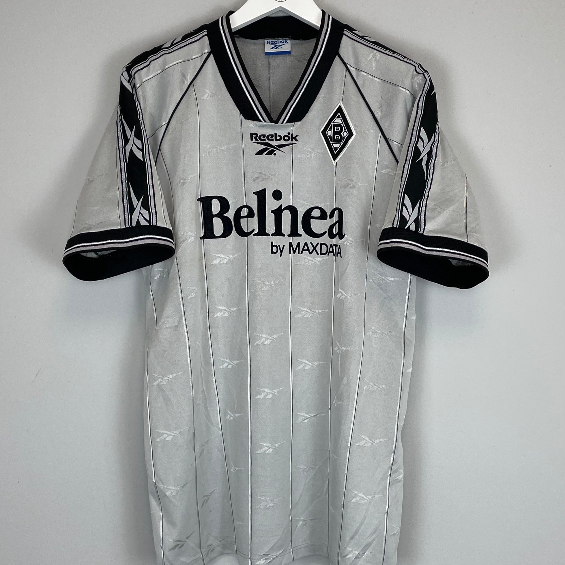 Shop 1997/98 MONCHENGLADBACH VILLA #18 HOME SHIRT (L) REEBOK, classic football shirts, vintage football shirts & retro soccer jerseys at Cult Kits