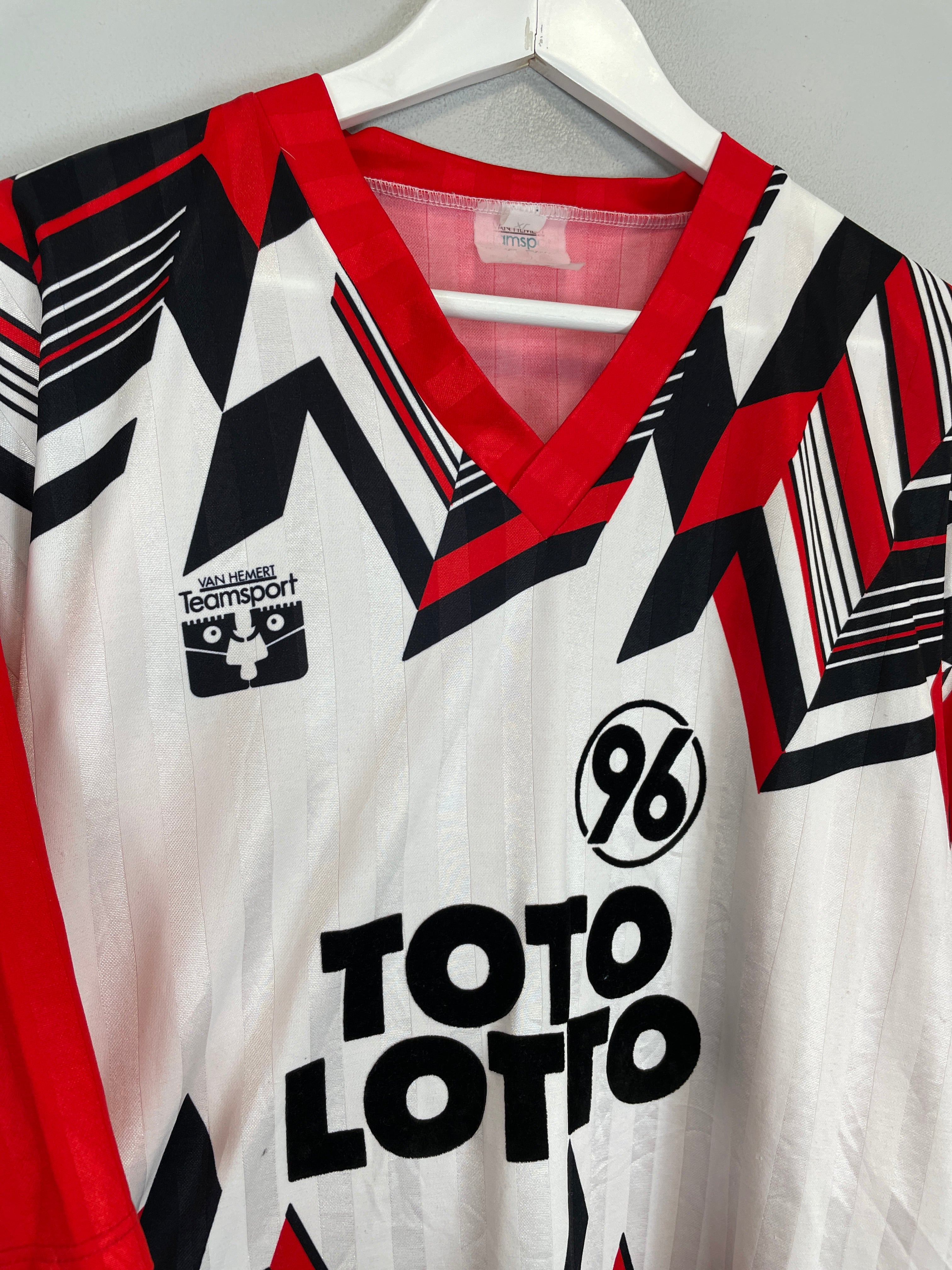 Shop 1993/94 HANNOVER 96 HOME SHIRT (XL) TEAMSPORT, classic football shirts, vintage football shirts & retro soccer jerseys at Cult Kits