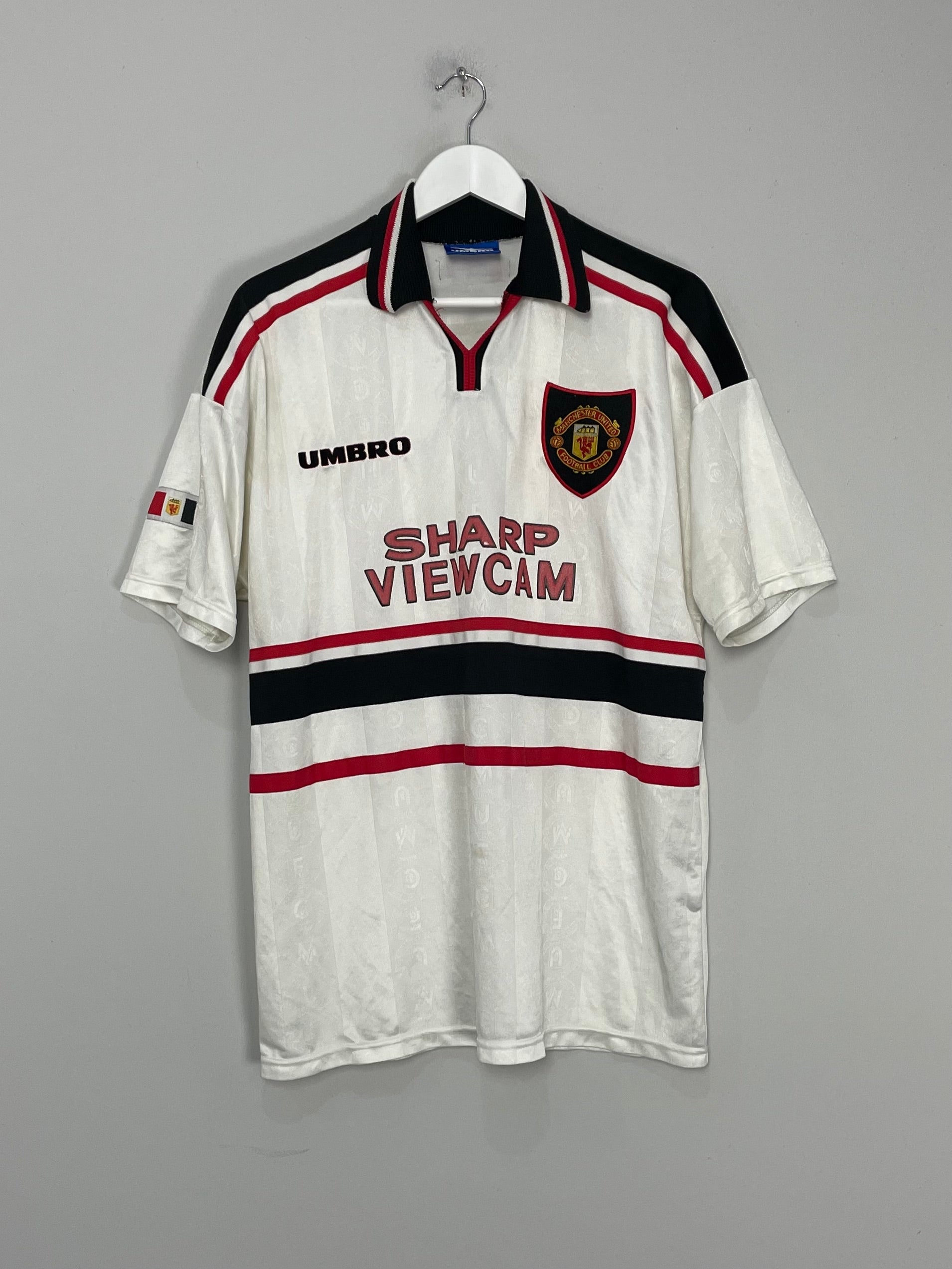 Shop 1997/99 MANCHESTER UNITED AWAY SHIRT (XL) UMBRO, classic football shirts, vintage football shirts & retro soccer jerseys at Cult Kits