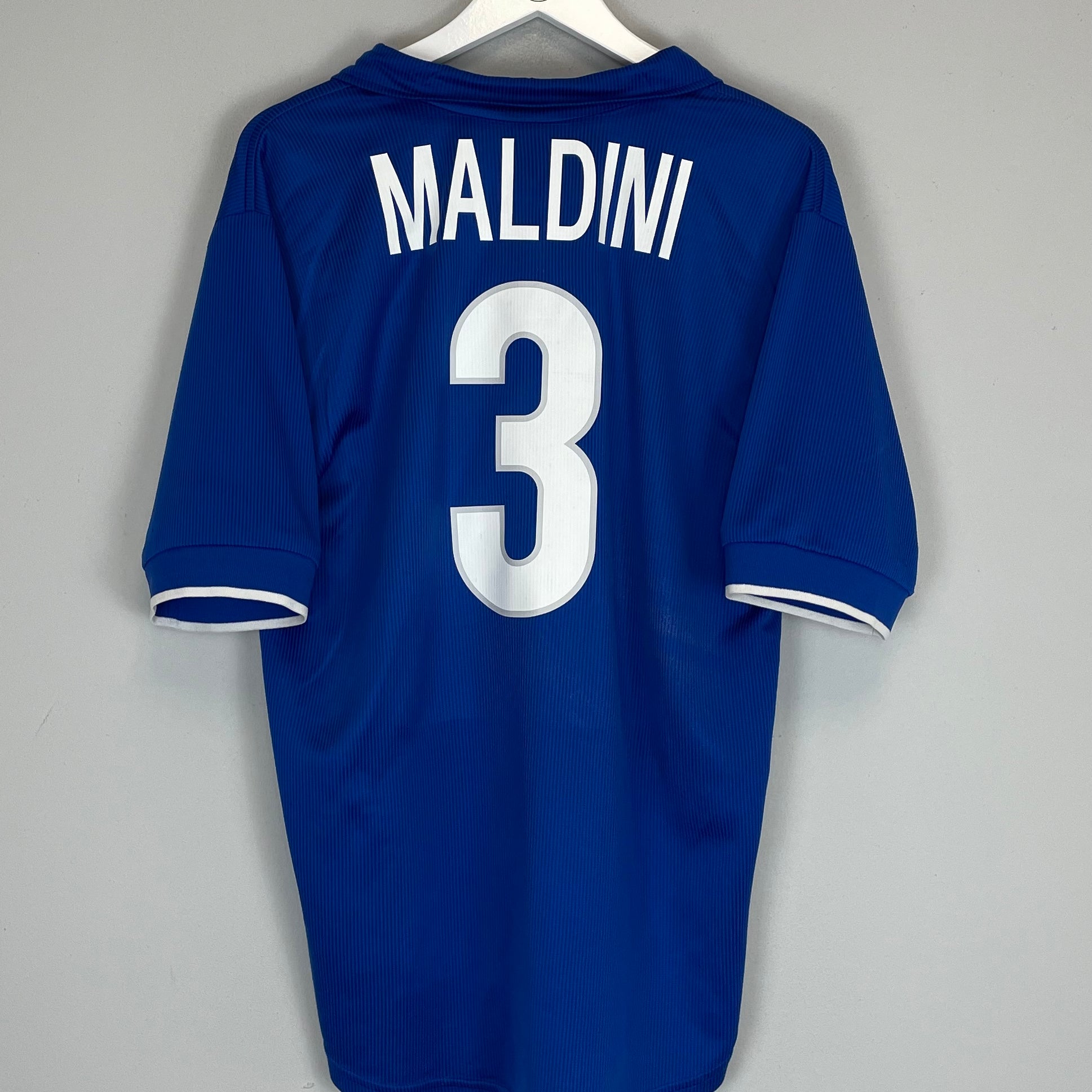 Shop 1997/98 ITALY MALDINI #3 HOME SHIRT (L) NIKE, classic football shirts, vintage football shirts & retro soccer jerseys at Cult Kits