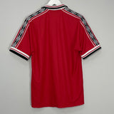 Shop 1998/00 MANCHESTER UNITED HOME SHIRT (L) UMBRO, classic football shirts, vintage football shirts & retro soccer jerseys at Cult Kits