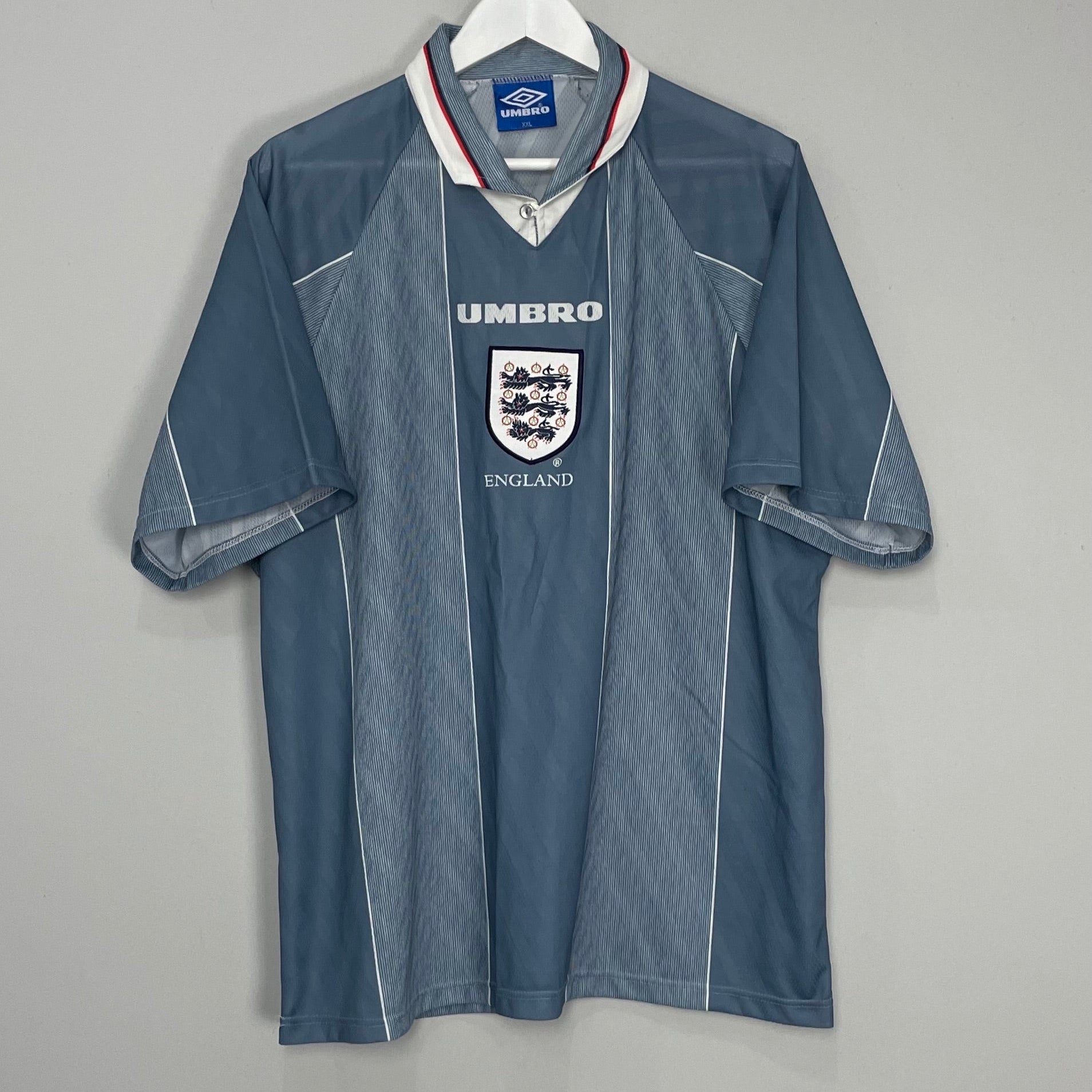 Shop 1995/97 ENGLAND AWAY SHIRT (XXL) UMBRO, classic football shirts, vintage football shirts & retro soccer jerseys at Cult Kits
