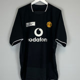 Shop 2003/05 MANCHESTER UNITED KEANE #16 *STAND UP TO RACISM* AWAY SHIRT (XL) NIKE, classic football shirts, vintage football shirts & retro soccer jerseys at Cult Kits