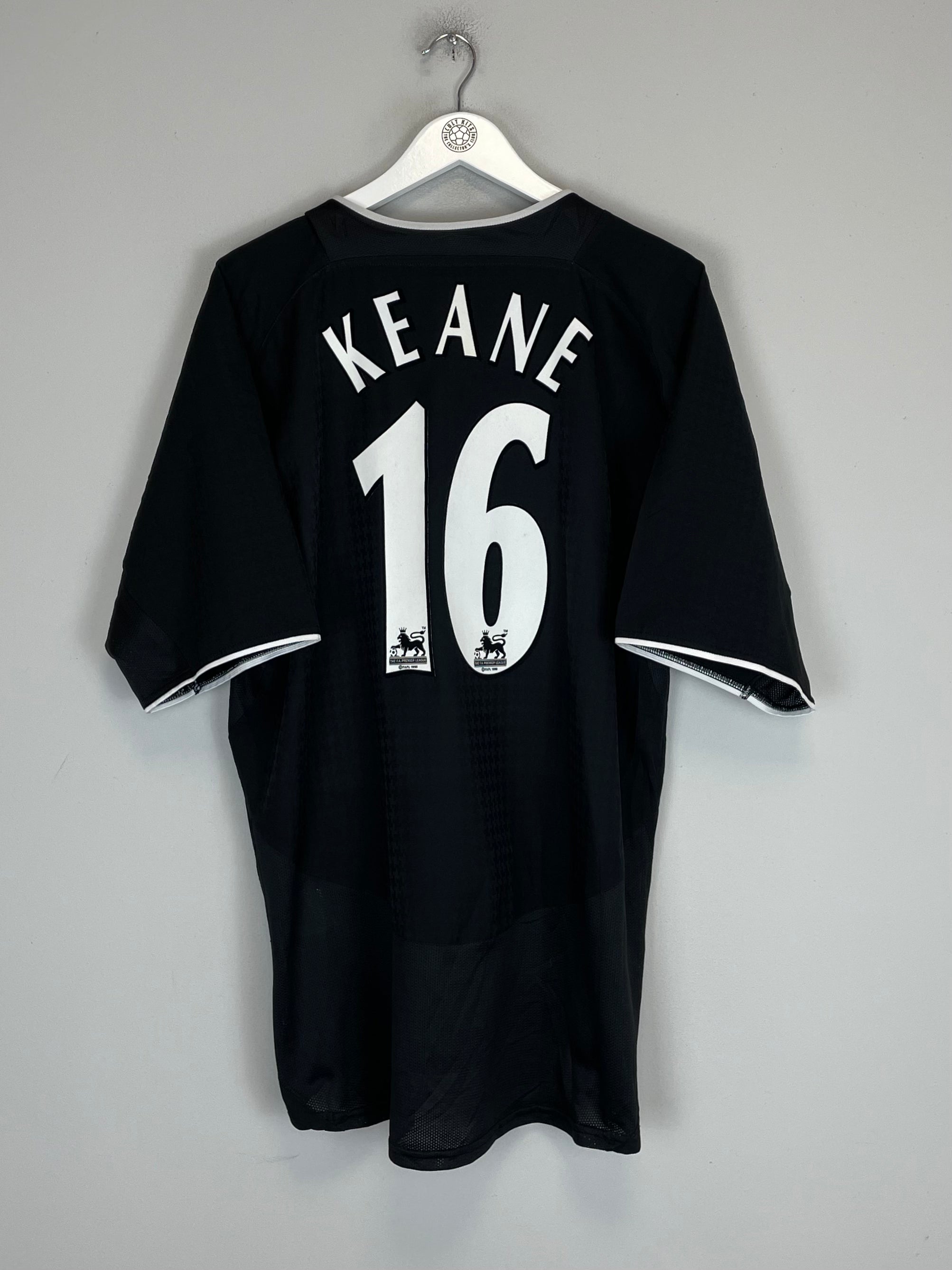 Shop 2003/05 MANCHESTER UNITED KEANE #16 *STAND UP TO RACISM* AWAY SHIRT (XL) NIKE, classic football shirts, vintage football shirts & retro soccer jerseys at Cult Kits