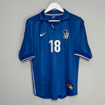 Shop 1997/98 ITALY BAGGIO #18 HOME SHIRT (M) NIKE, classic football shirts, vintage football shirts & retro soccer jerseys at Cult Kits