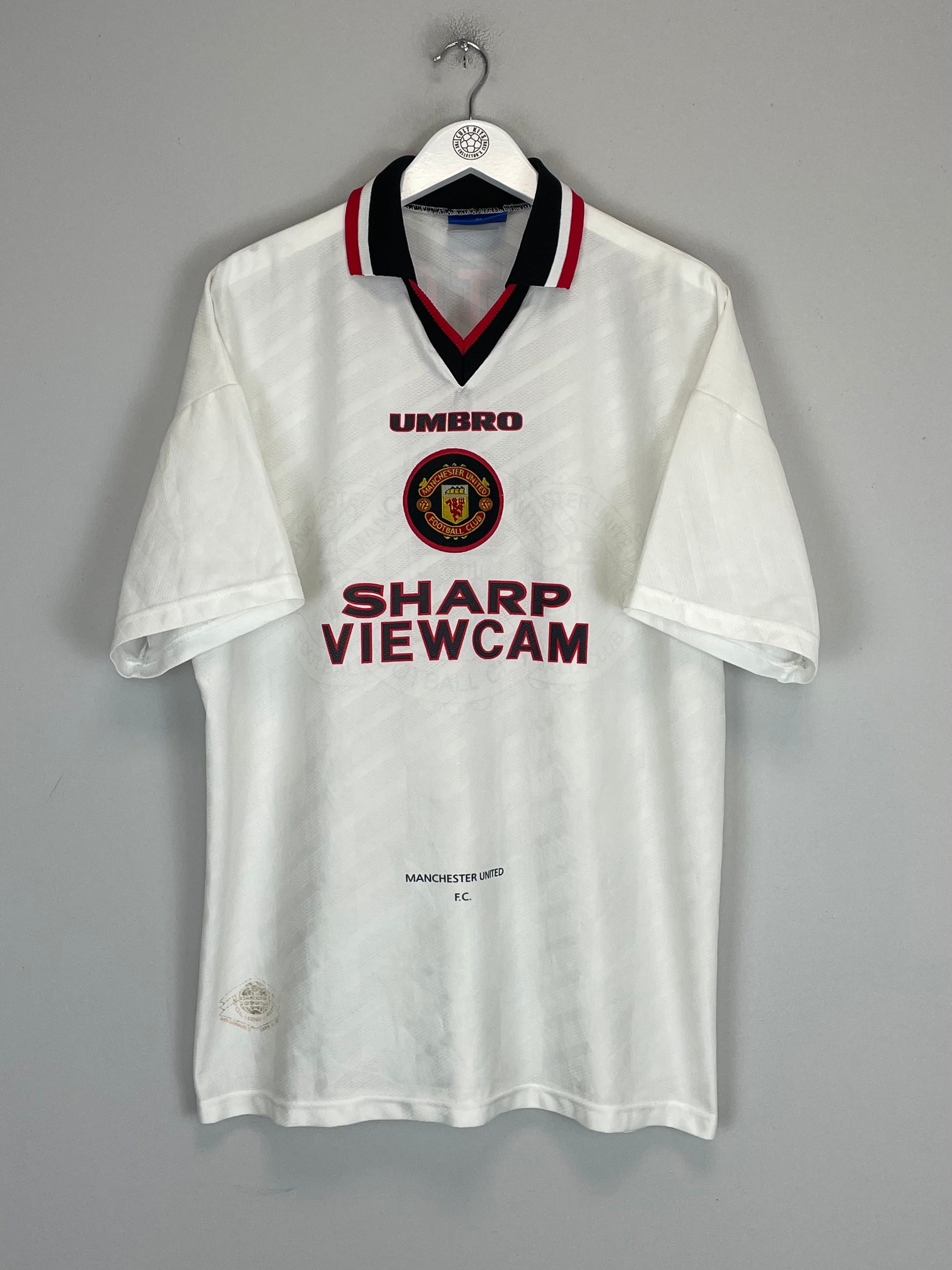 Shop 1996/97 MANCHESTER UNITED CANTONA #7 AWAY SHIRT (XL) UMBRO, classic football shirts, vintage football shirts & retro soccer jerseys at Cult Kits