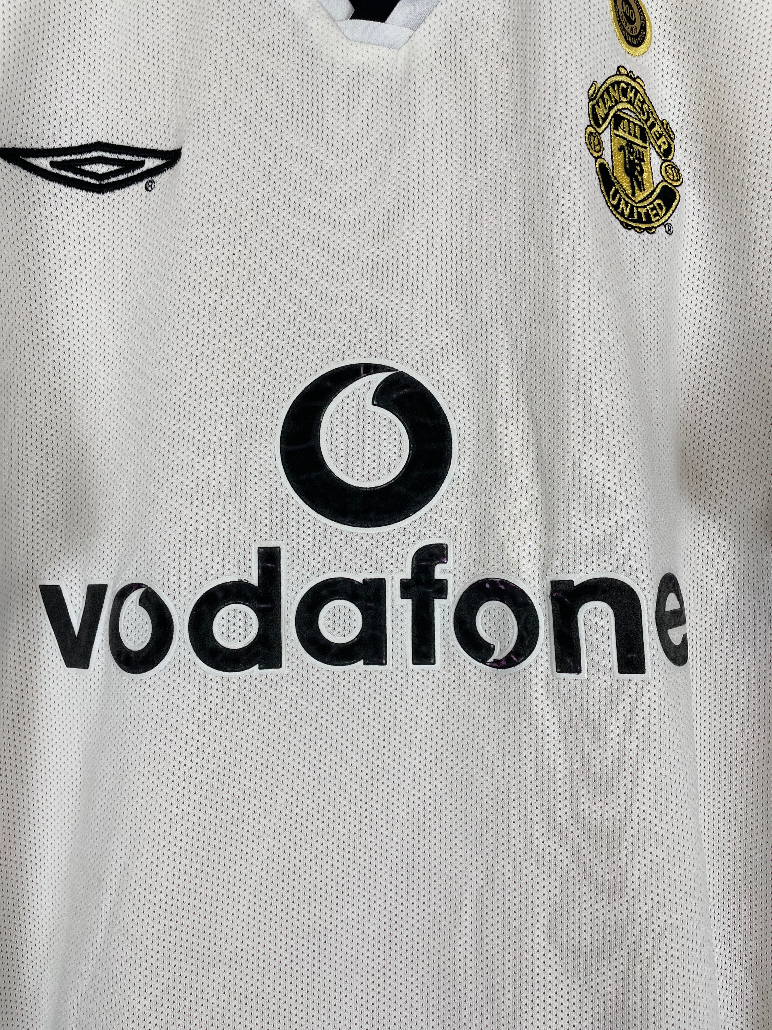 Shop 2001/02 MANCHESTER UNITED BECKHAM #7 AWAY/THIRD SHIRT (M) UMBRO, classic football shirts, vintage football shirts & retro soccer jerseys at Cult Kits