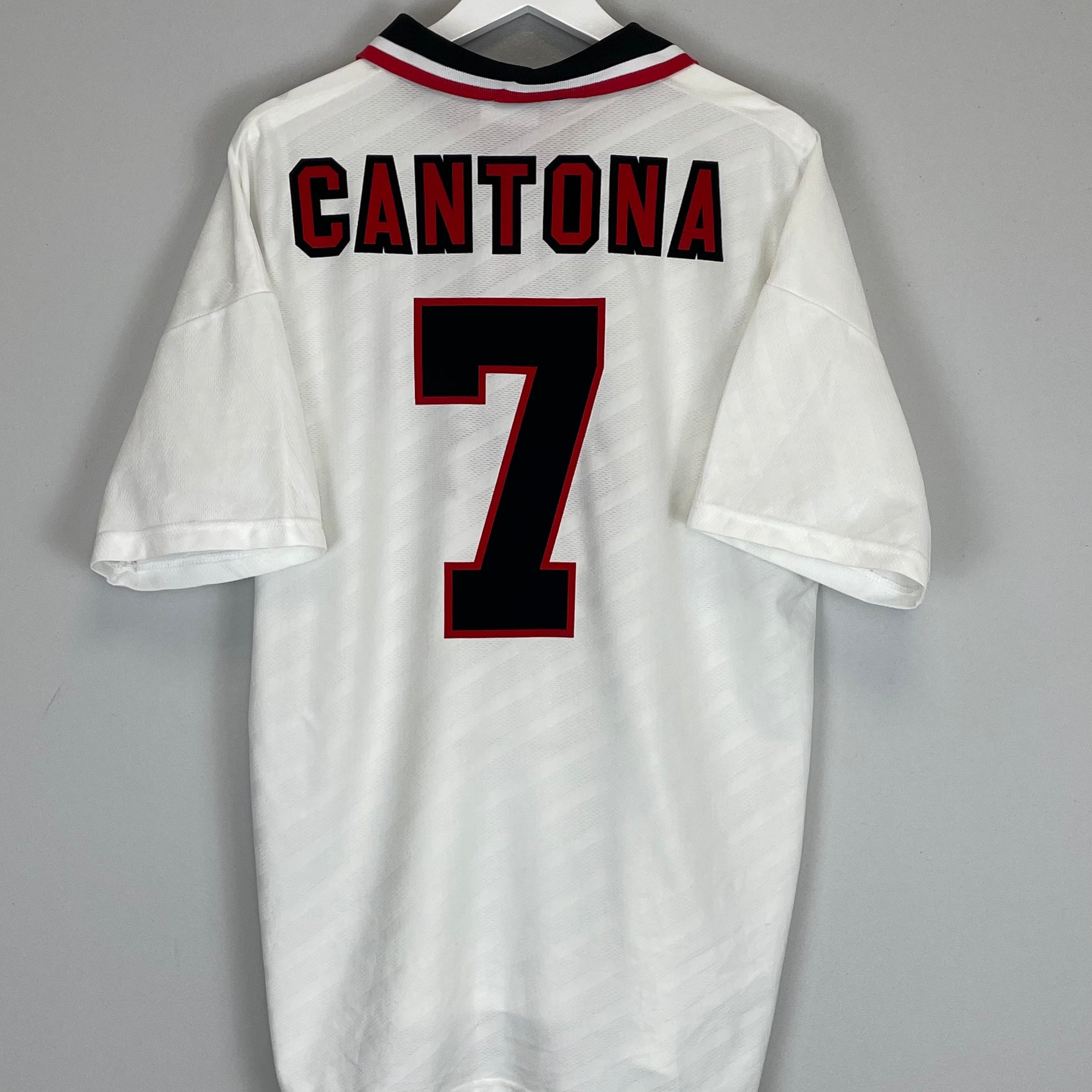 Shop 1996/97 MANCHESTER UNITED CANTONA #7 AWAY SHIRT (XL) UMBRO, classic football shirts, vintage football shirts & retro soccer jerseys at Cult Kits