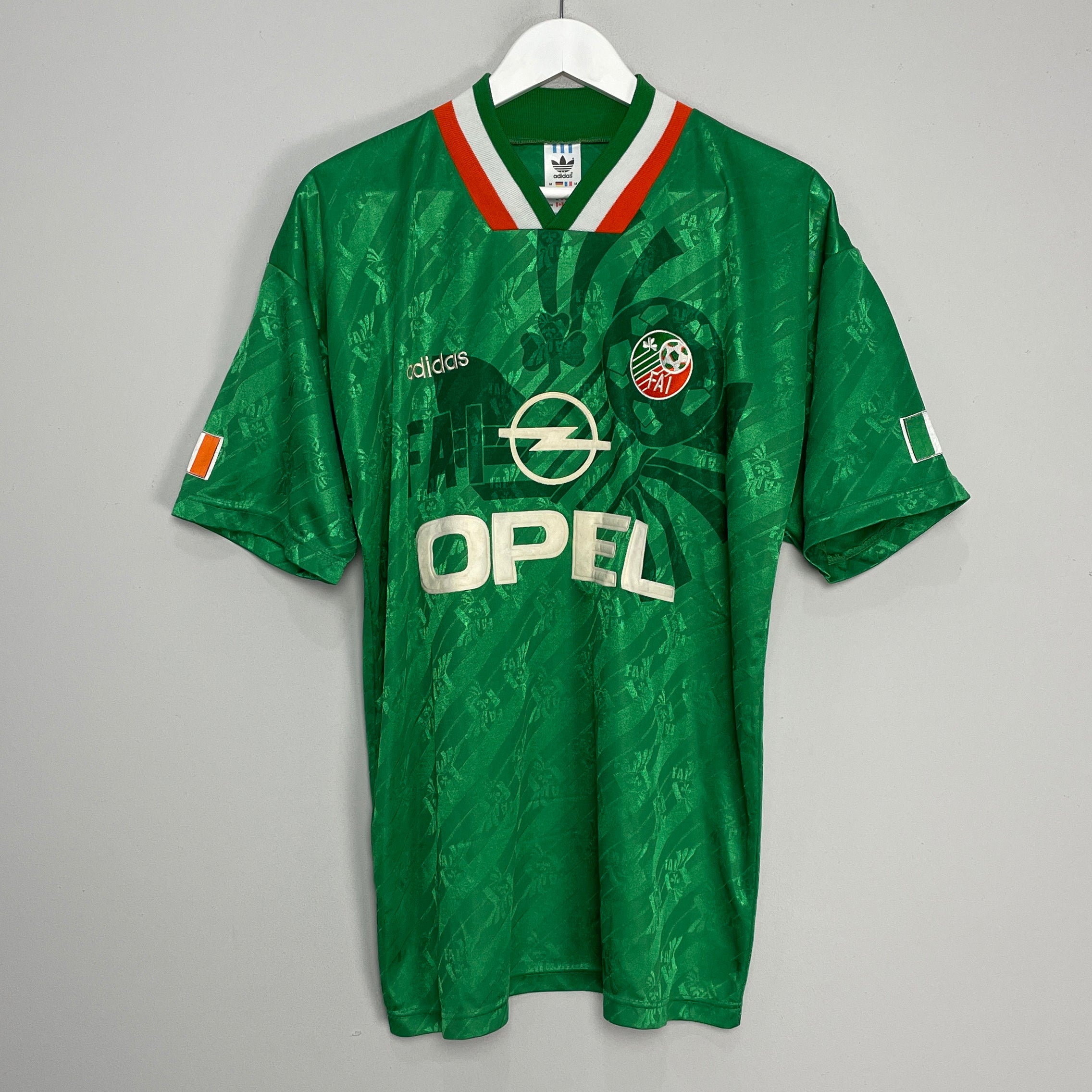 Shop 1994 IRELAND HOME SHIRT (M) ADIDAS, classic football shirts, vintage football shirts & retro soccer jerseys at Cult Kits