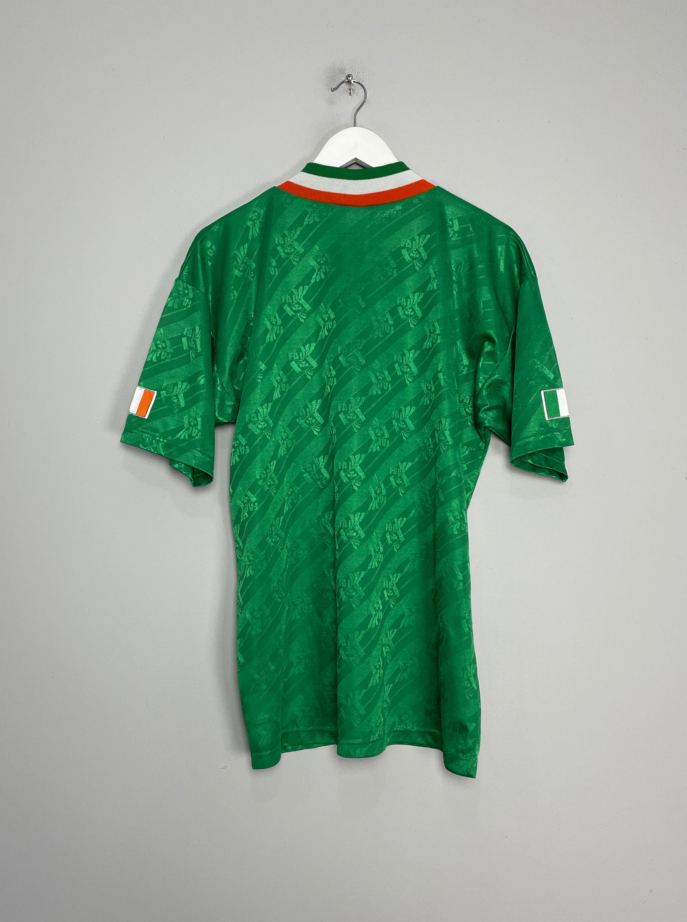 Shop 1994 IRELAND HOME SHIRT (M) ADIDAS, classic football shirts, vintage football shirts & retro soccer jerseys at Cult Kits