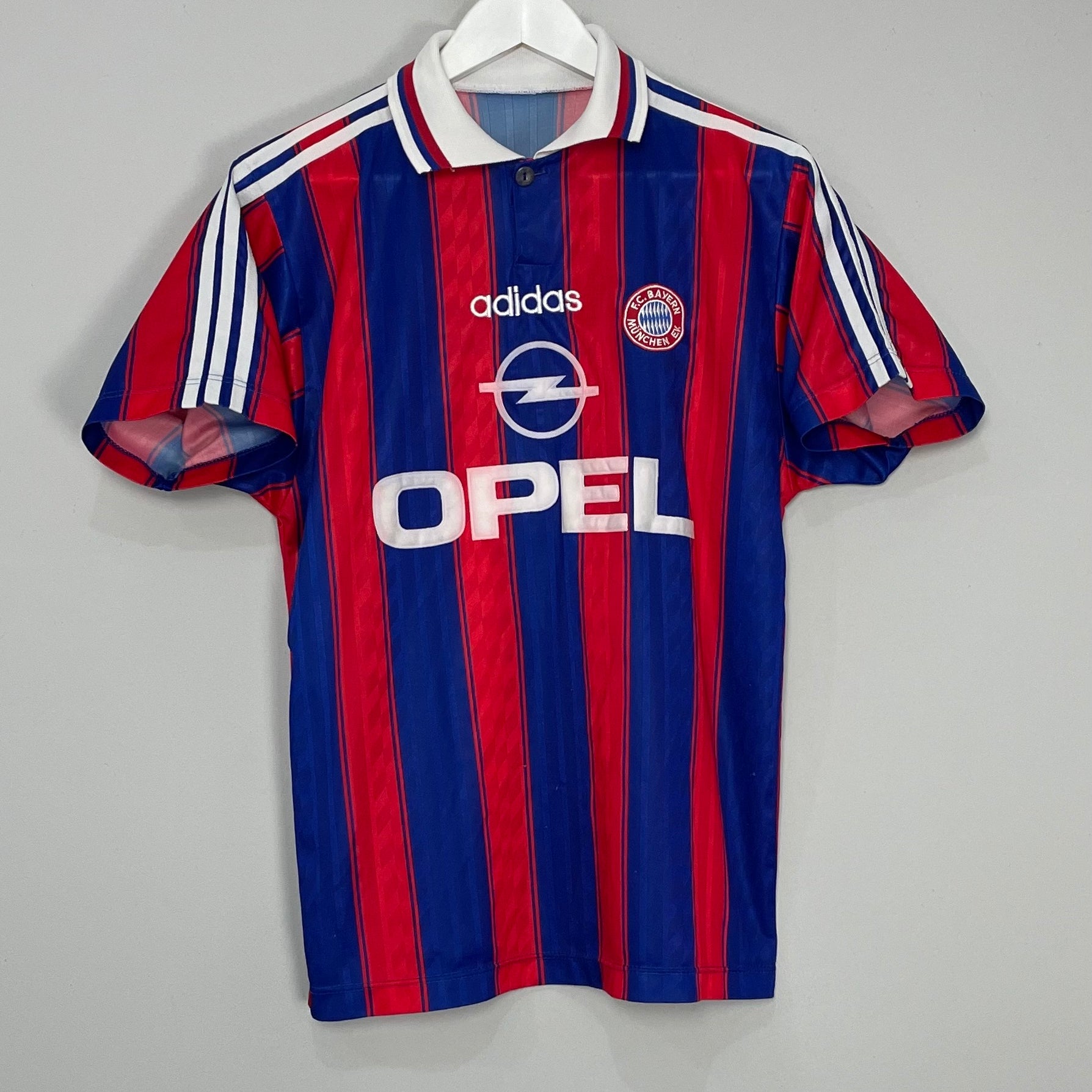 Shop 1995/97 BAYERN MUNICH HOME SHIRT (S) ADIDAS, classic football shirts, vintage football shirts & retro soccer jerseys at Cult Kits