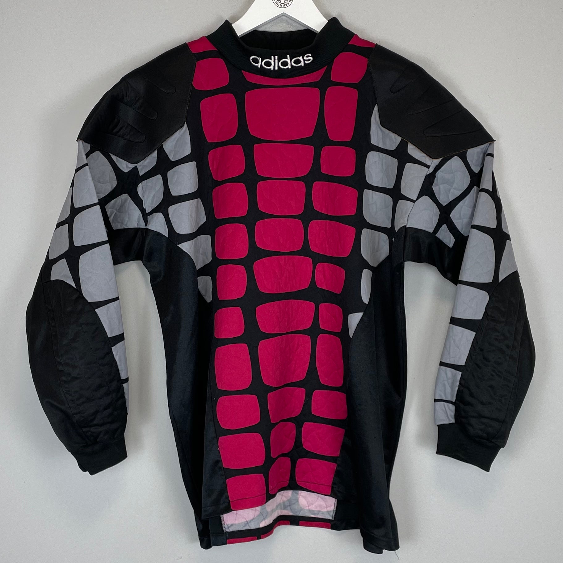 Shop 1994/95 ADIDAS GK TEMPLATE SHIRT (M), classic football shirts, vintage football shirts & retro soccer jerseys at Cult Kits