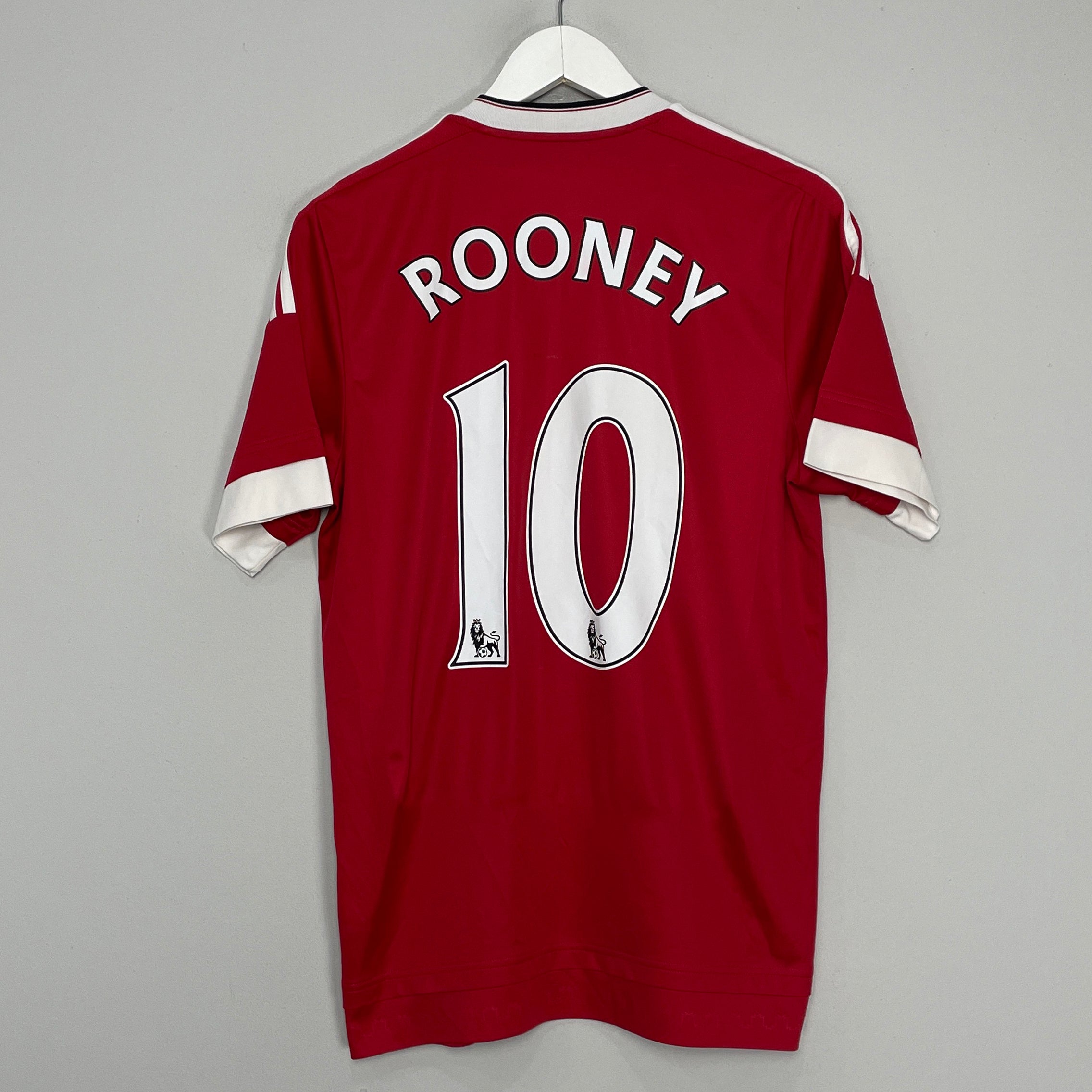 Shop 2015/16 MANCHESTER UNITED ROONEY #10 HOME SHIRT (M) ADIDAS, classic football shirts, vintage football shirts & retro soccer jerseys at Cult Kits